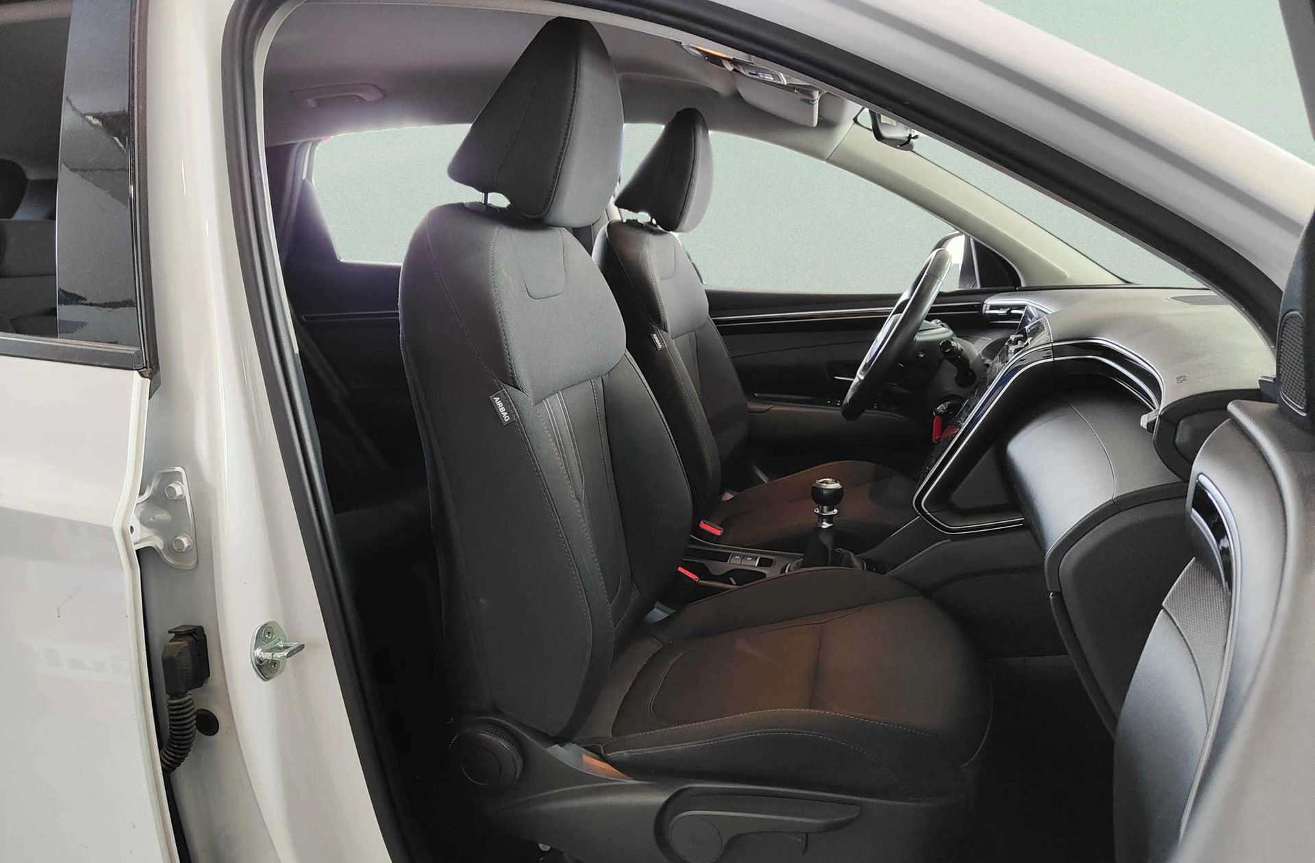 Hyundai Tucson 1.6 CRDi 48V Maxx - foto 19