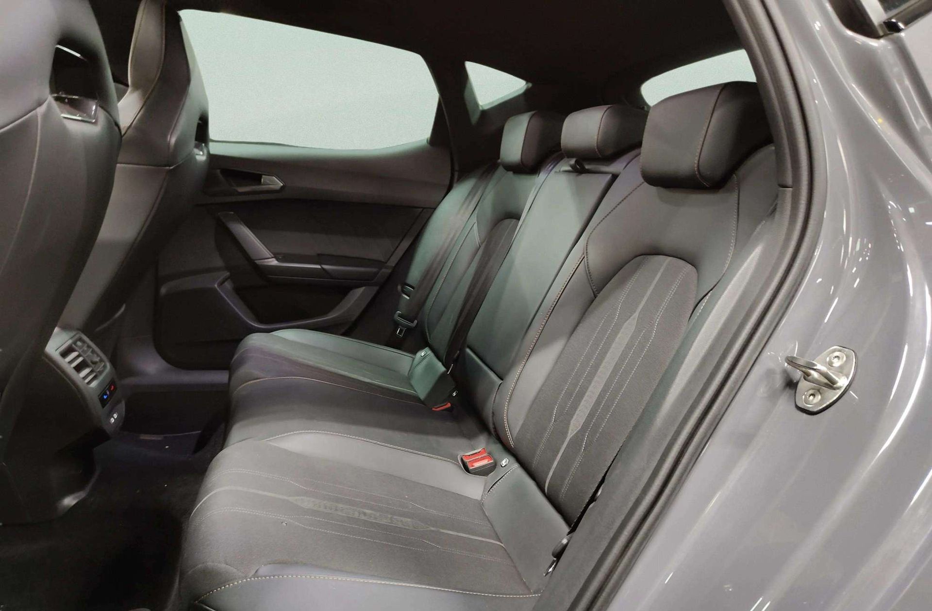 Cupra León 2.0 TSI DSG - foto 22