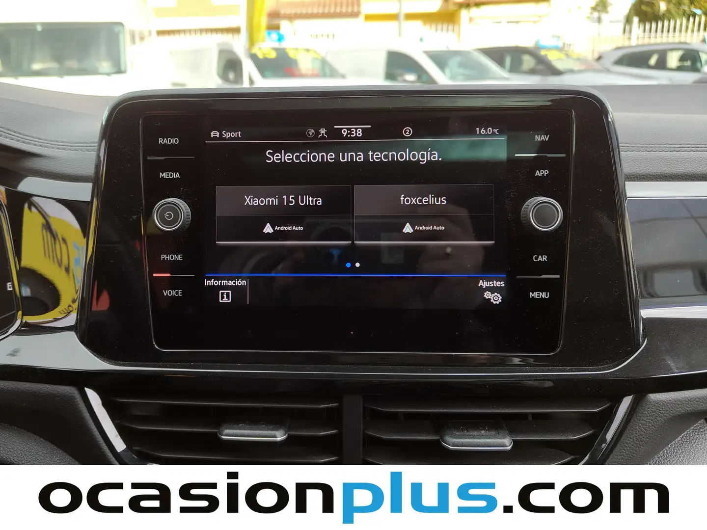 Foto Volkswagen T-Roc Volkswagen T-Roc R-Line 2.0 TDI (150 CV)