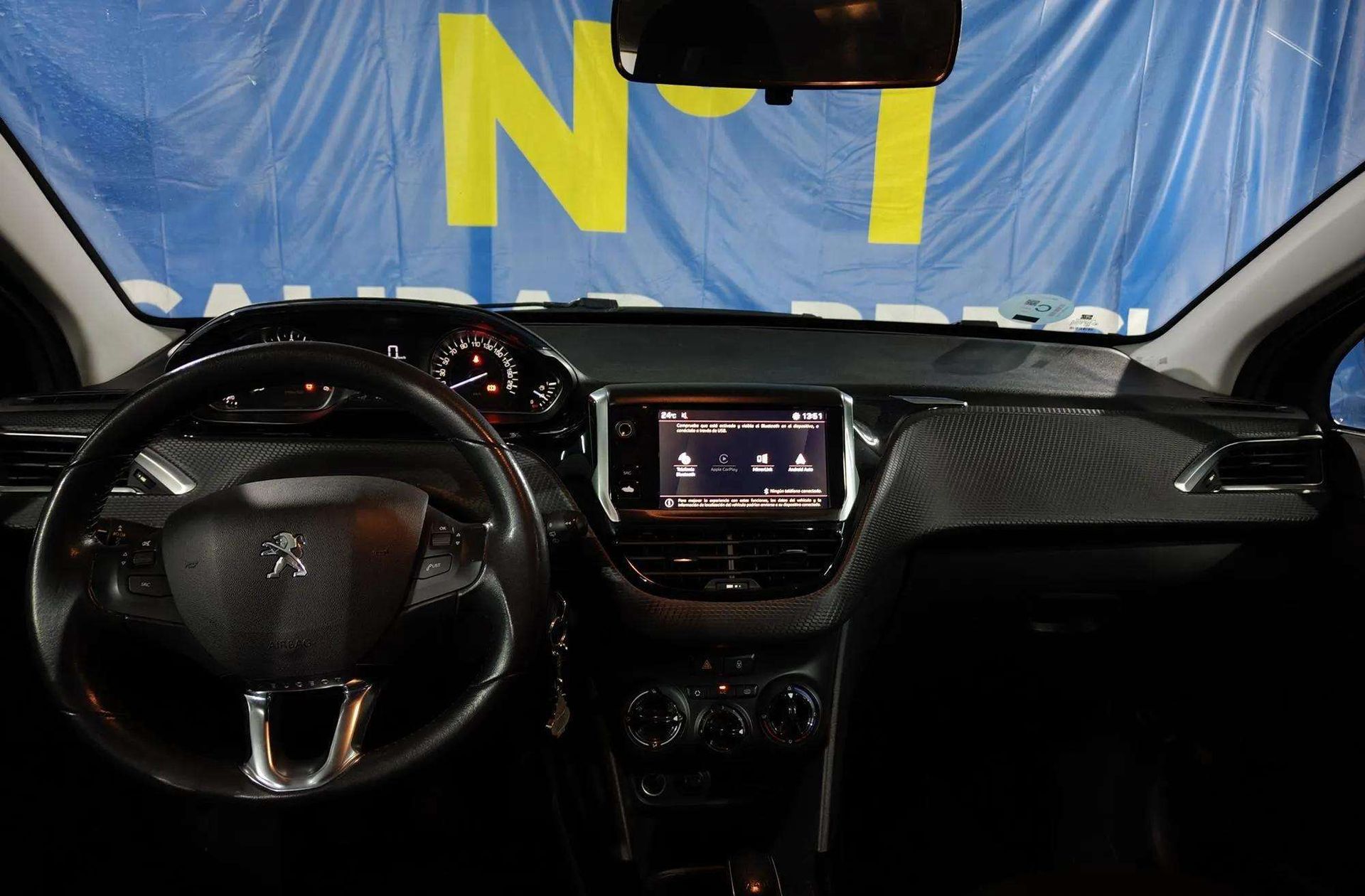 Peugeot 2008 BlueHDi 100 Signature - foto 6