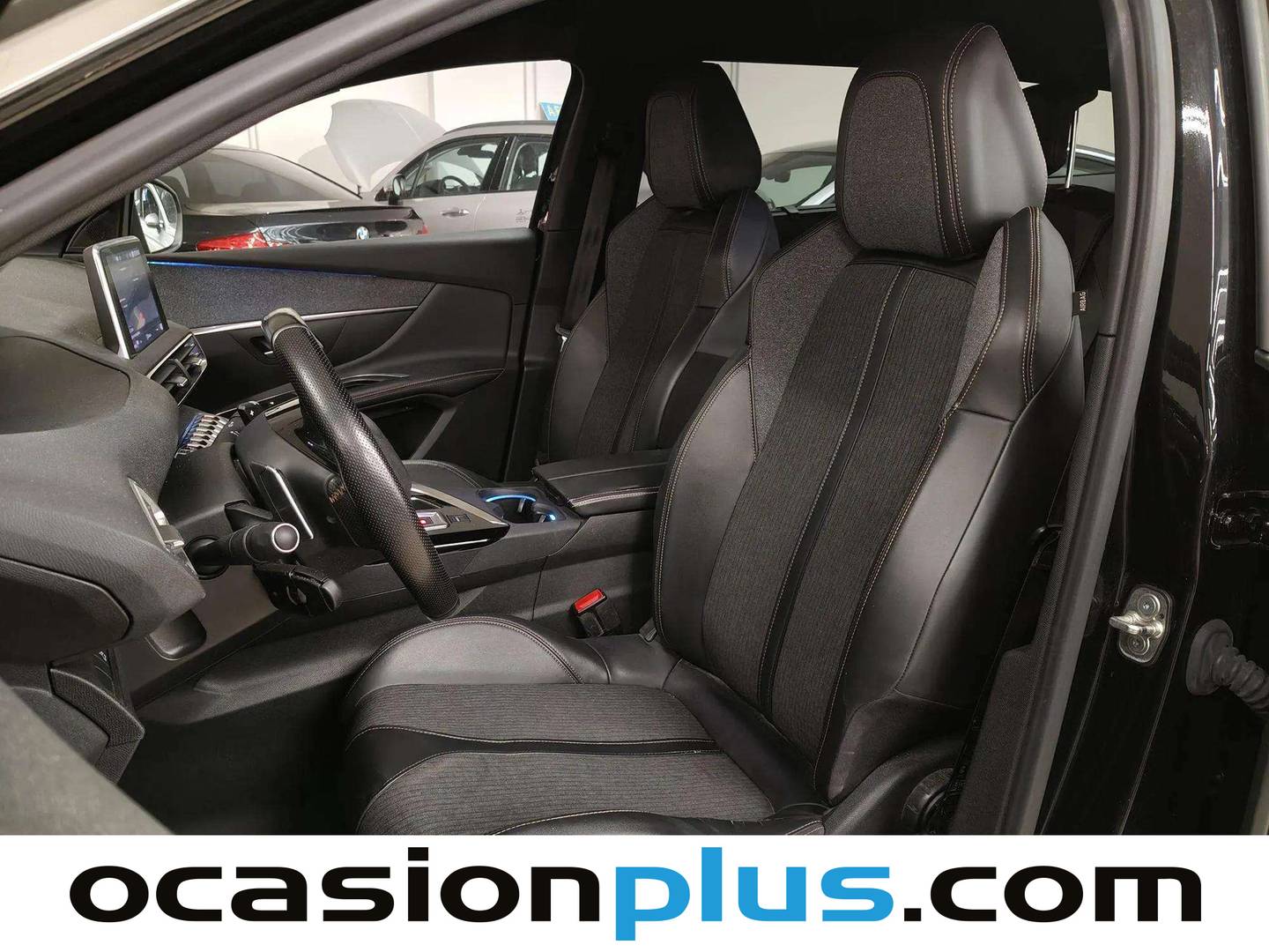 Foto asientos delanteros Peugeot 5008 Peugeot 5008 BlueHDI 130 S&S GT Line EAT8 (130 CV) 7 Plazas