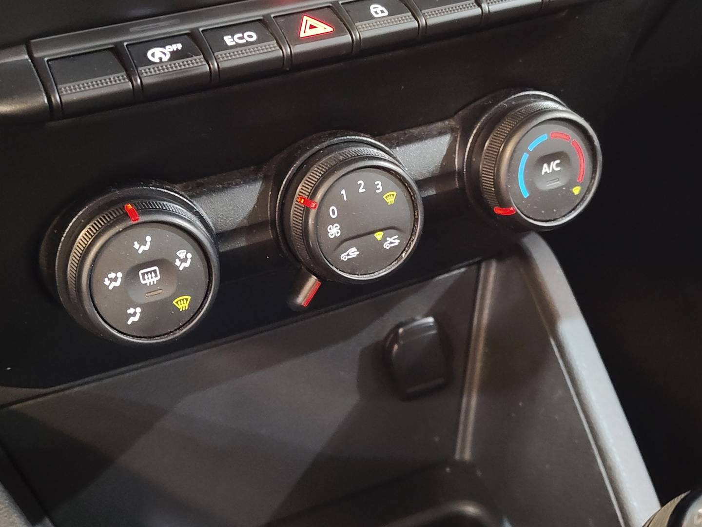 Foto Dacia Duster Dacia Duster Essential 1.6 (115 CV) 4X2