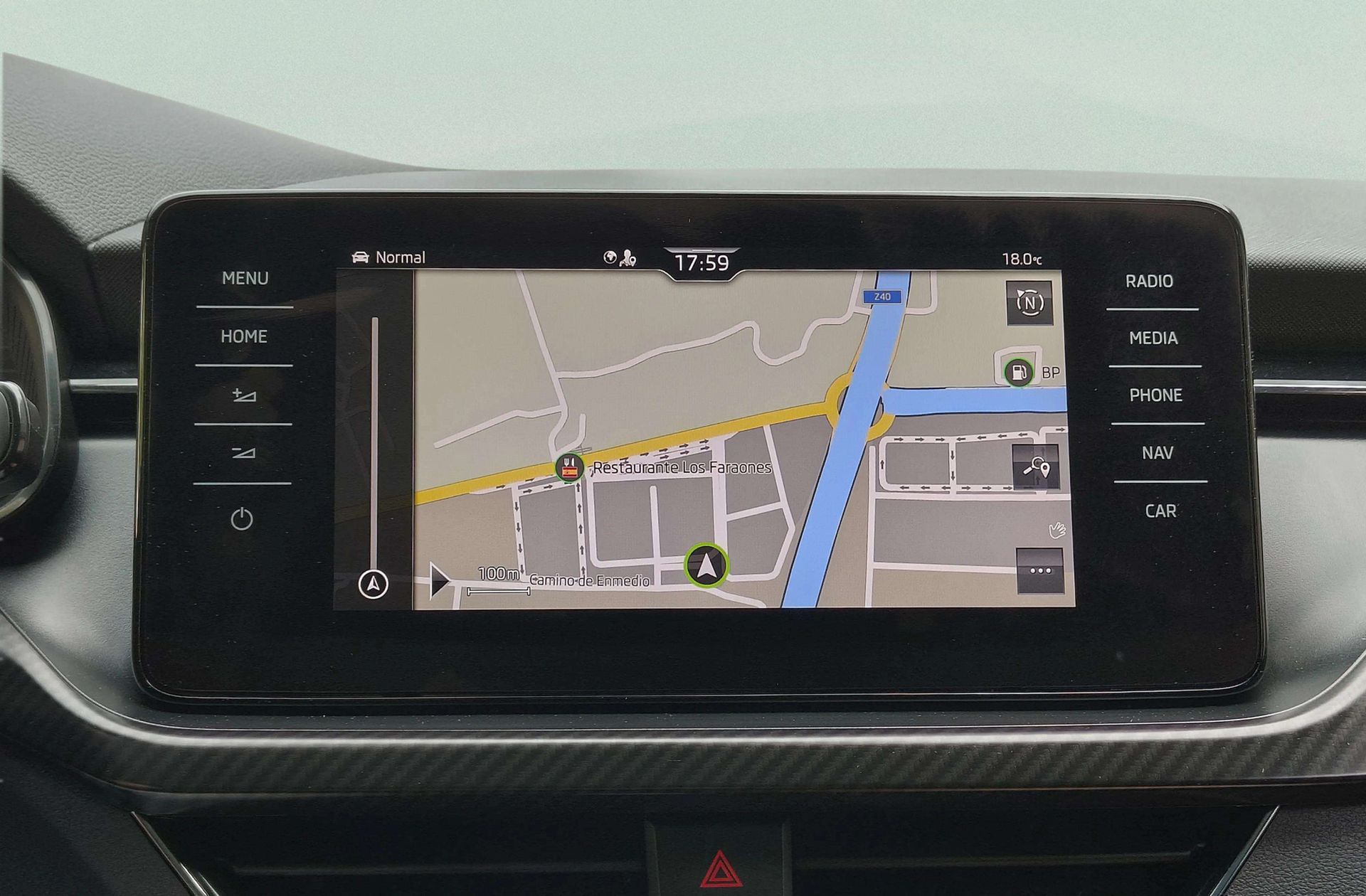 Škoda Scala 1.5 TSI Montecarlo DSG - foto 8