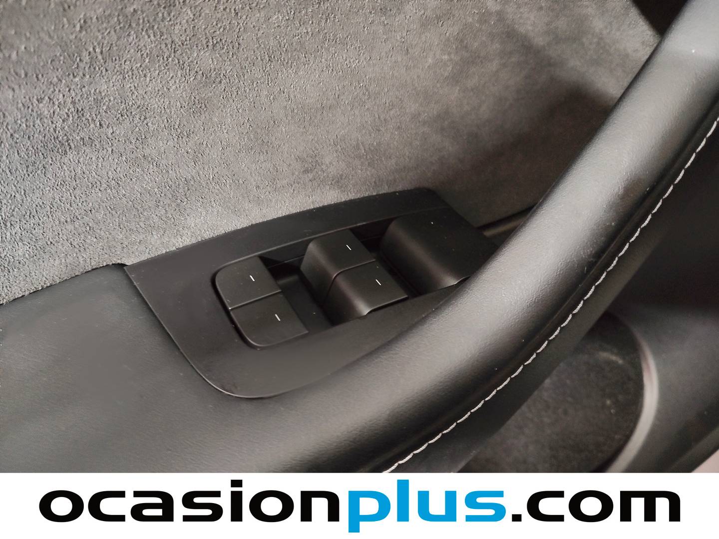 Foto Tesla Model Y Tesla Model Y Tracción Trasera RWD (347 CV)