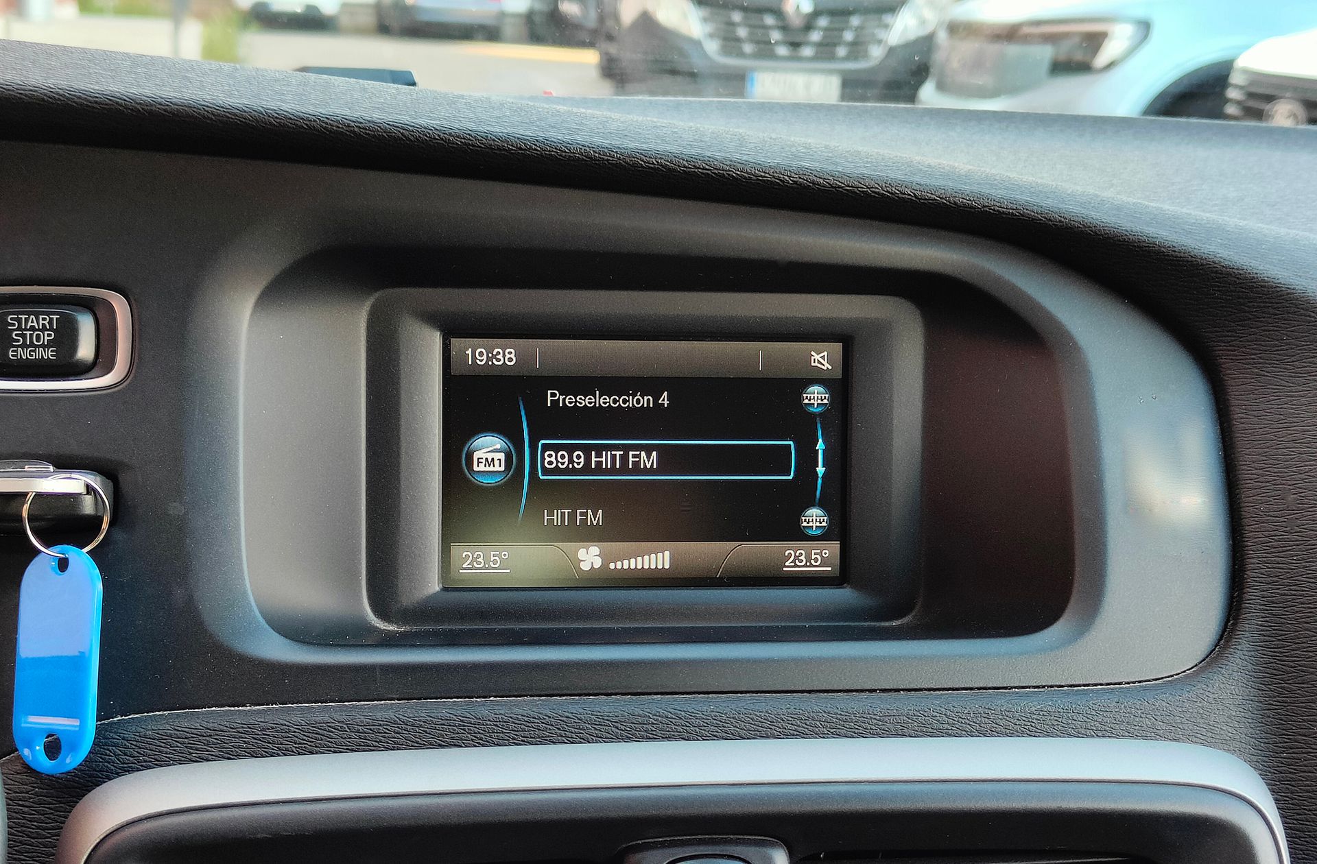 Volvo V40 T2 Kinetic - foto 28