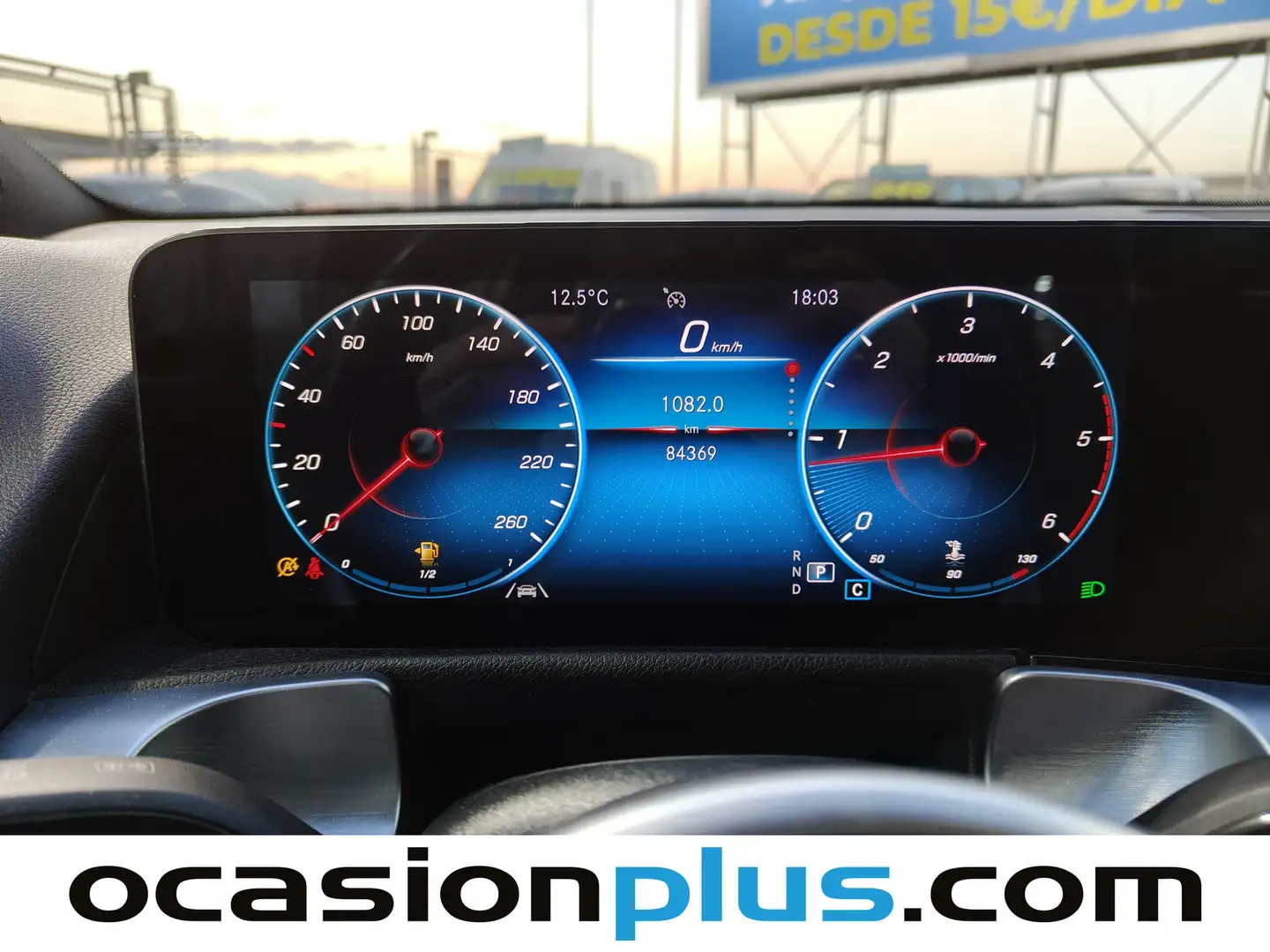 Foto Mercedes GLB Mercedes-Benz GLB 220 D 4Matic (190 CV)