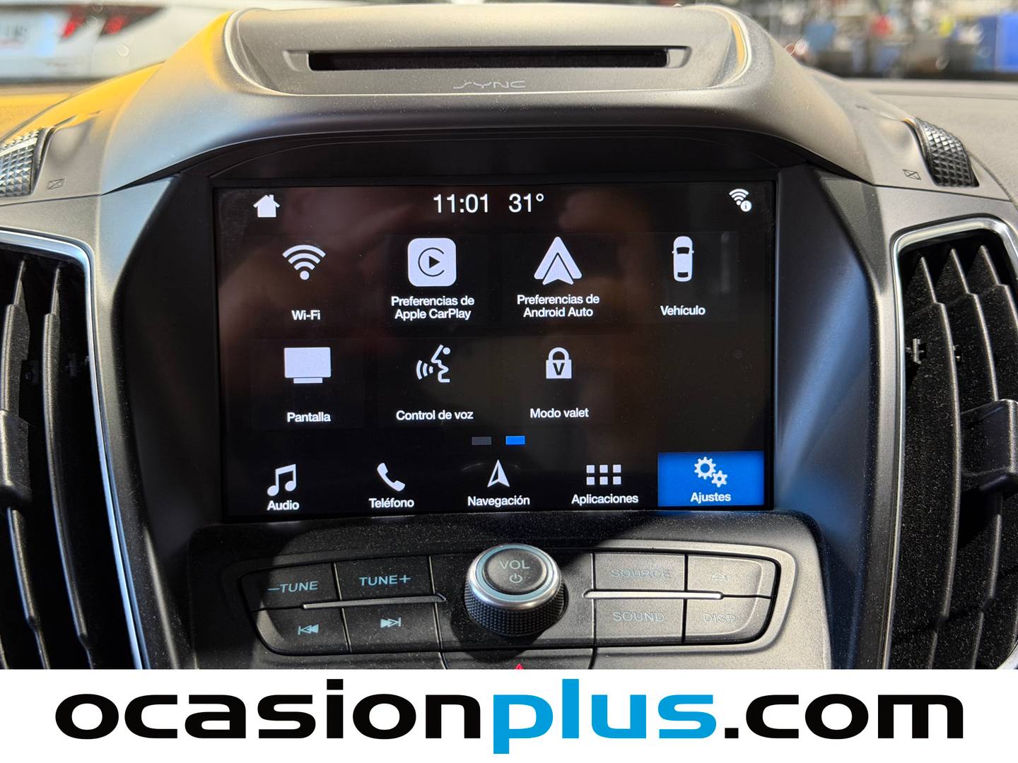 Equipamiento del Ford C-Max Ford C-Max 1.0 EcoBoost S&S Titanium (125 CV)