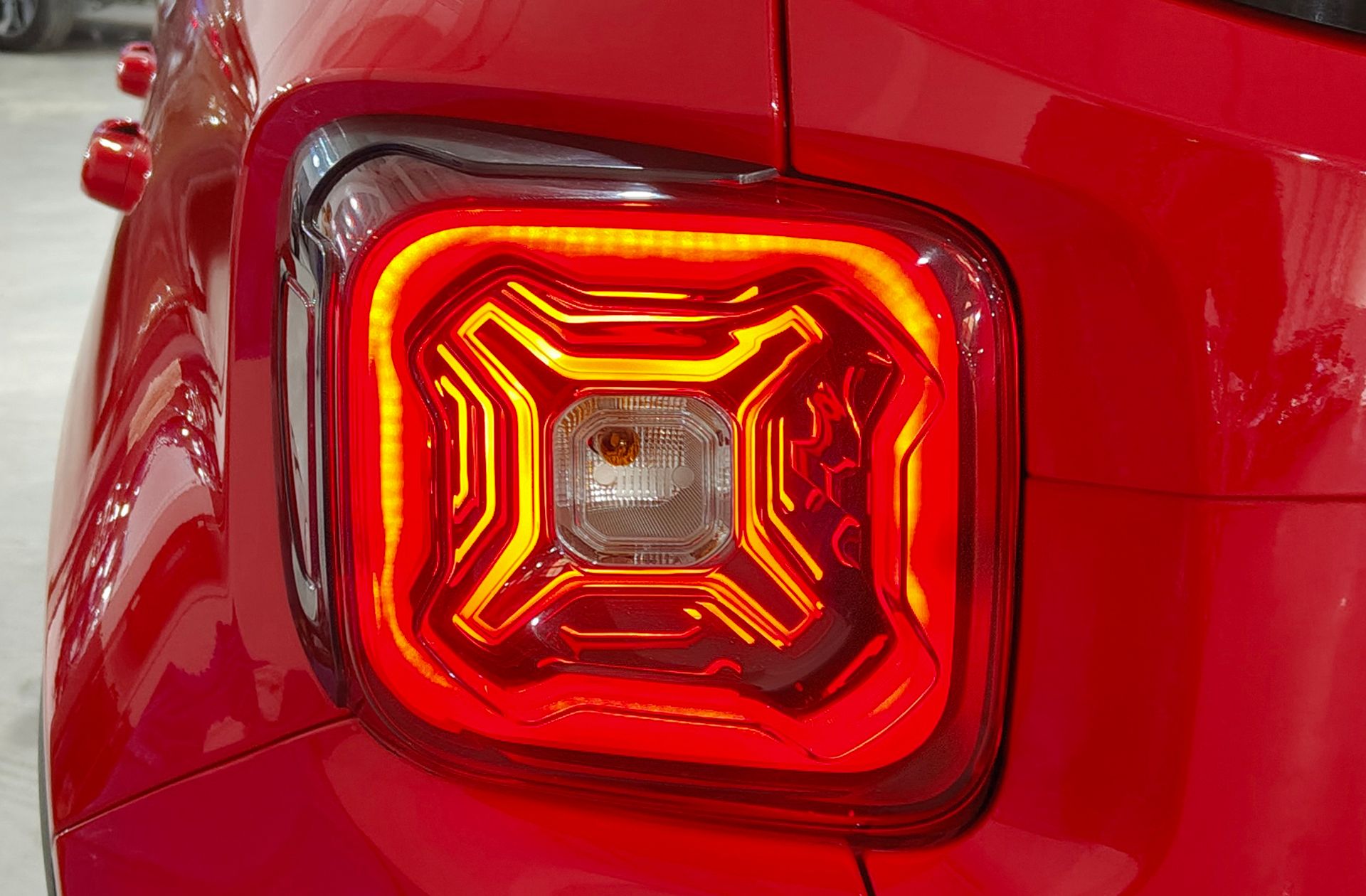 Jeep Renegade 1.3G Limited 4x2 Ddct - foto 17
