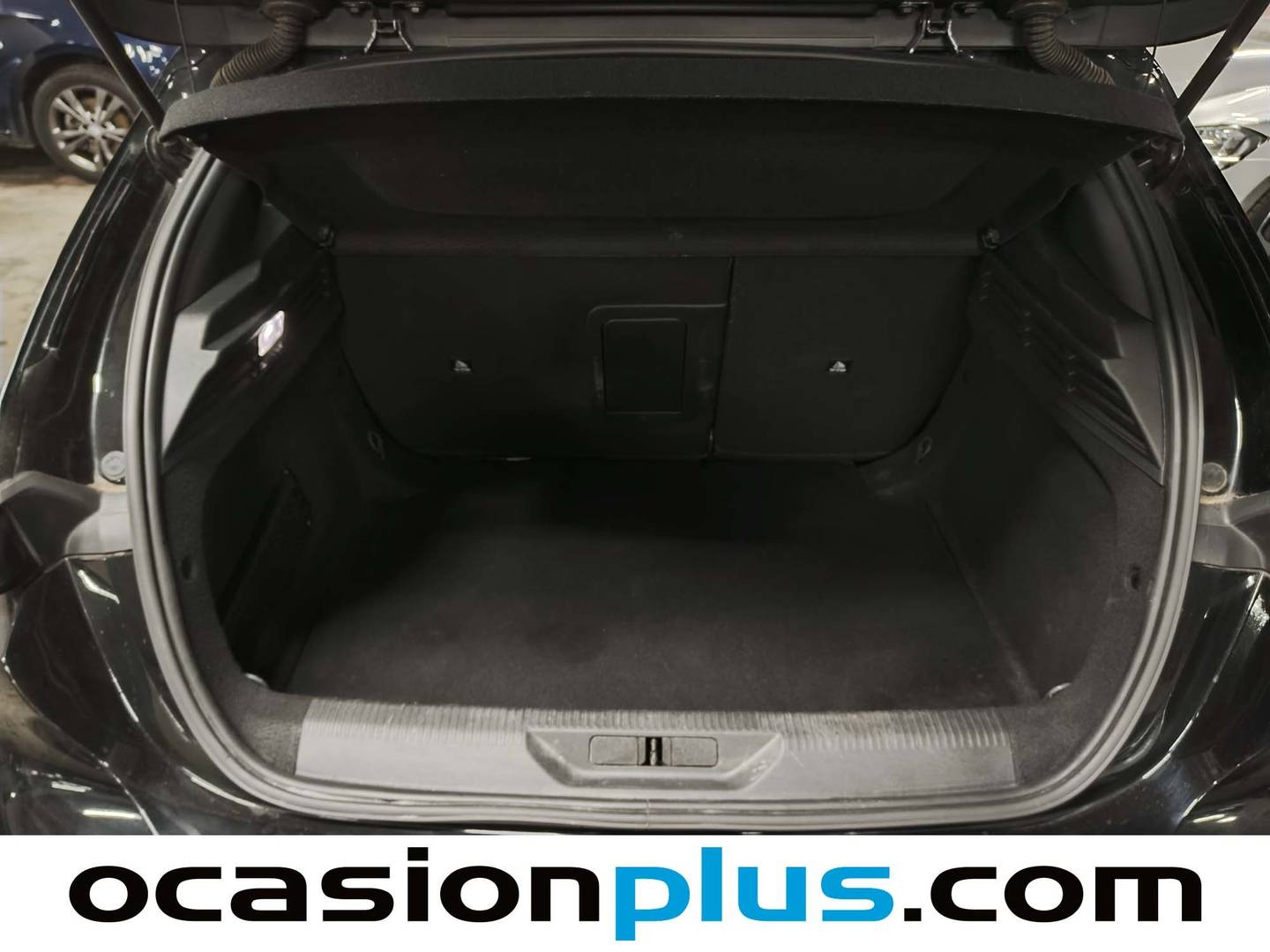 Foto Peugeot 308 Peugeot 308 PureTech 130 Allure (130 CV)