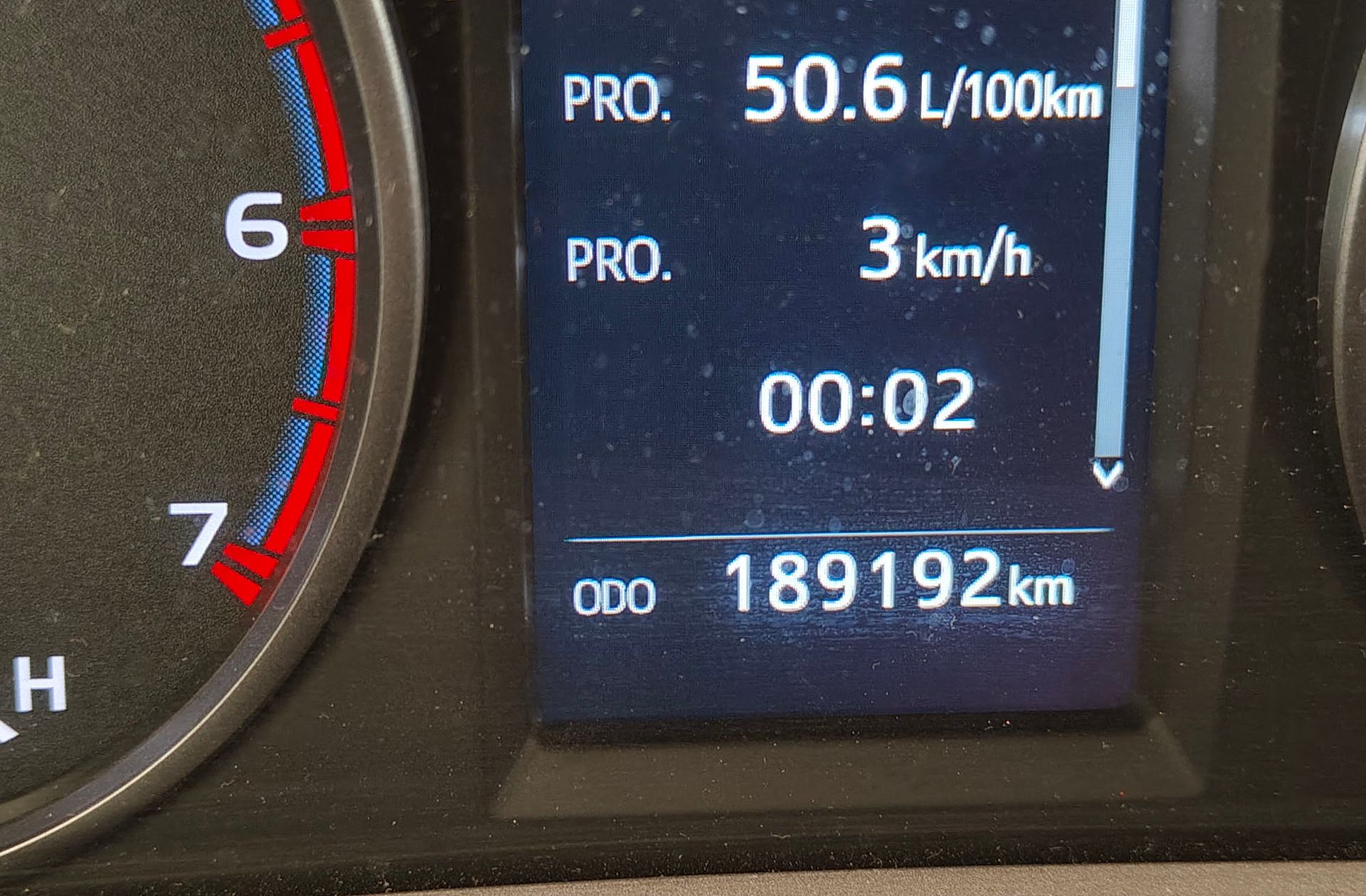 Toyota RAV4 150D 2WD Advance - foto 9