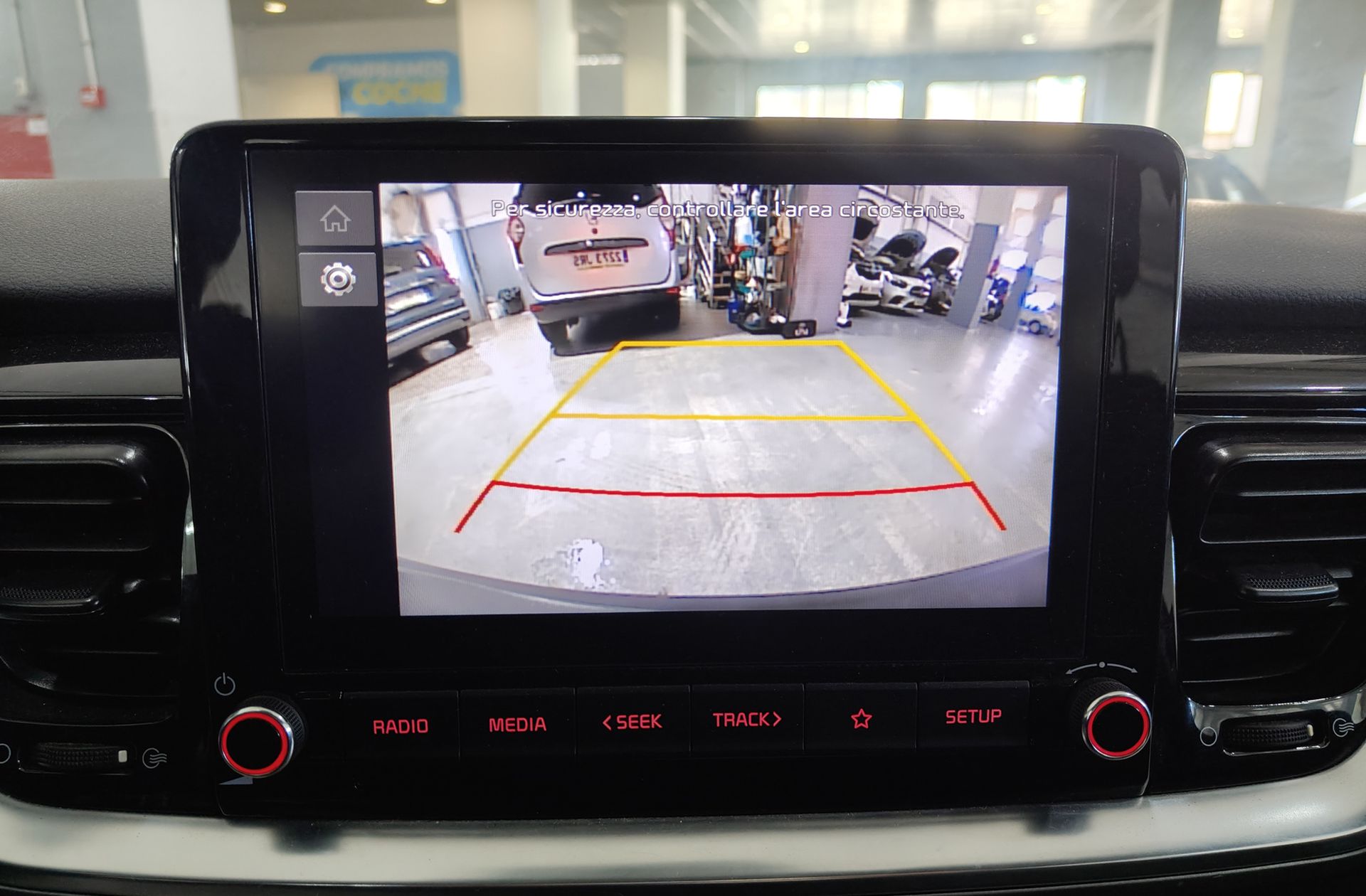 Kia Stonic 1.0 T-GDi Concept - foto 8