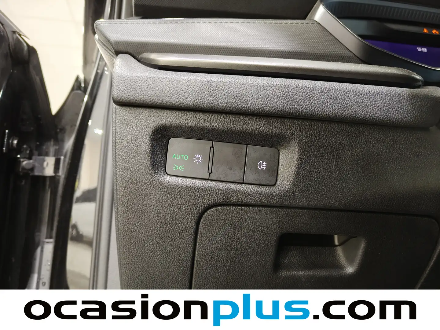 Foto Skoda Octavia Skoda Octavia 2.0 TDI Ambition DSG (150 CV)