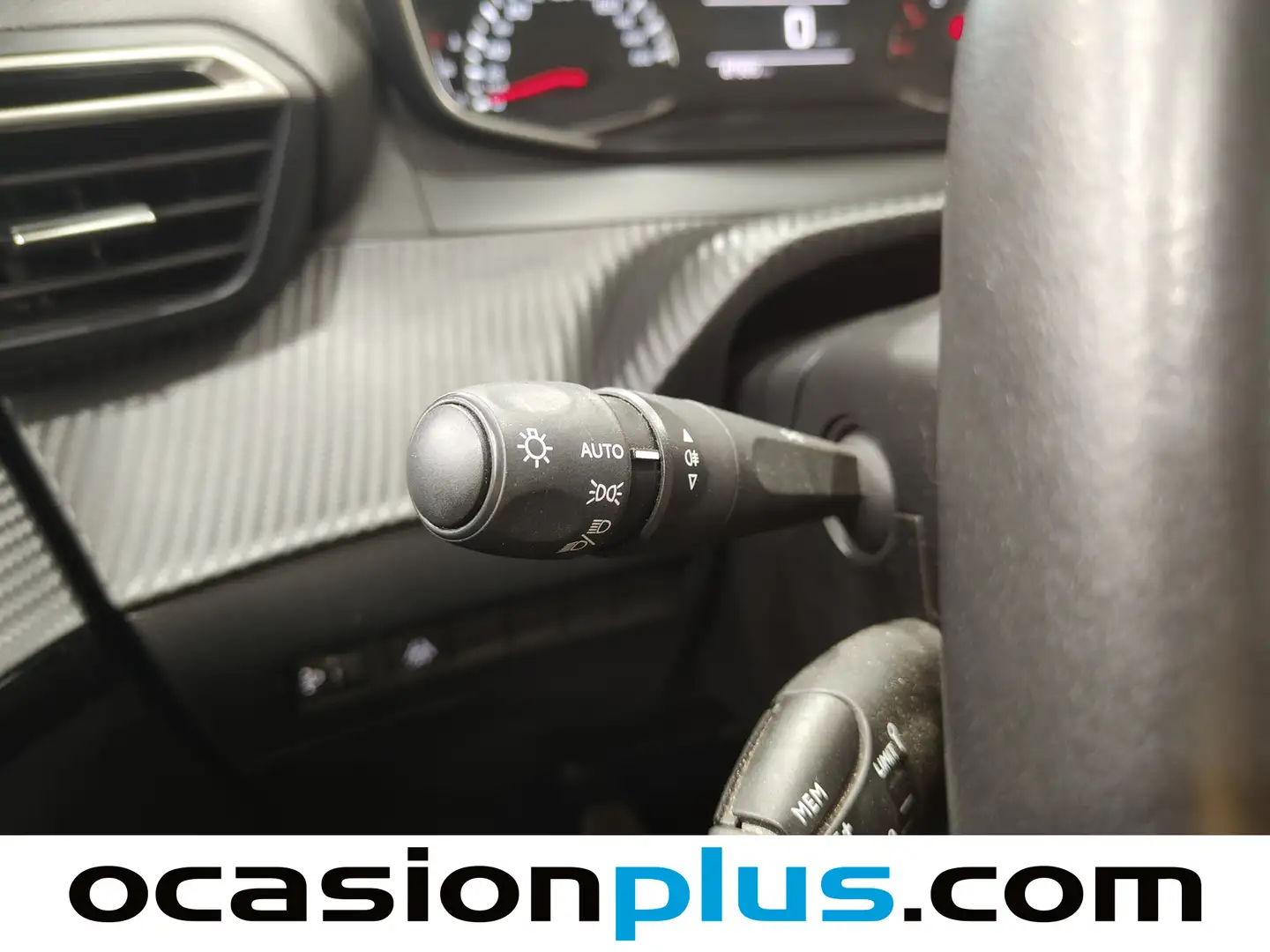 Foto Peugeot 208 Peugeot 208 PureTech 100 Allure (100 CV)