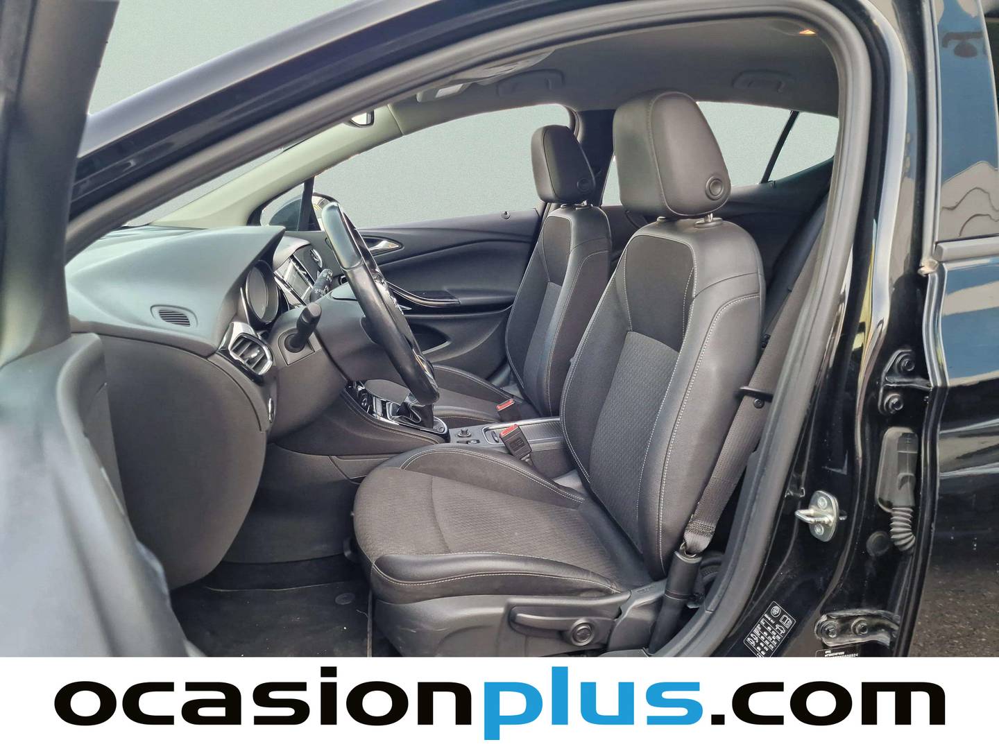 Foto asientos delanteros Opel Astra Opel Astra 1.4 Turbo S&S Excellence (150 CV)