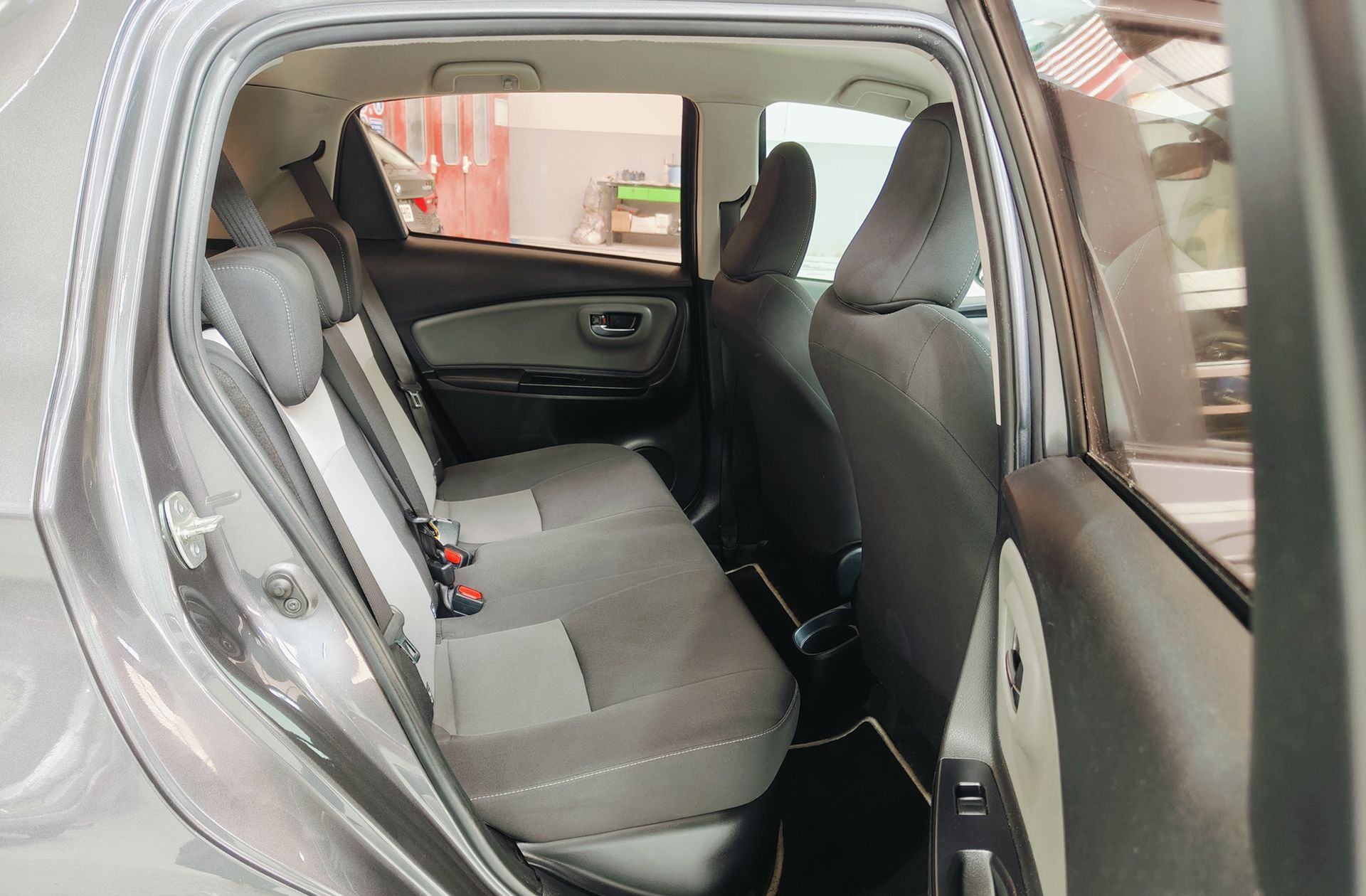 Toyota Yaris 1.5 Hybrid Active - foto 16