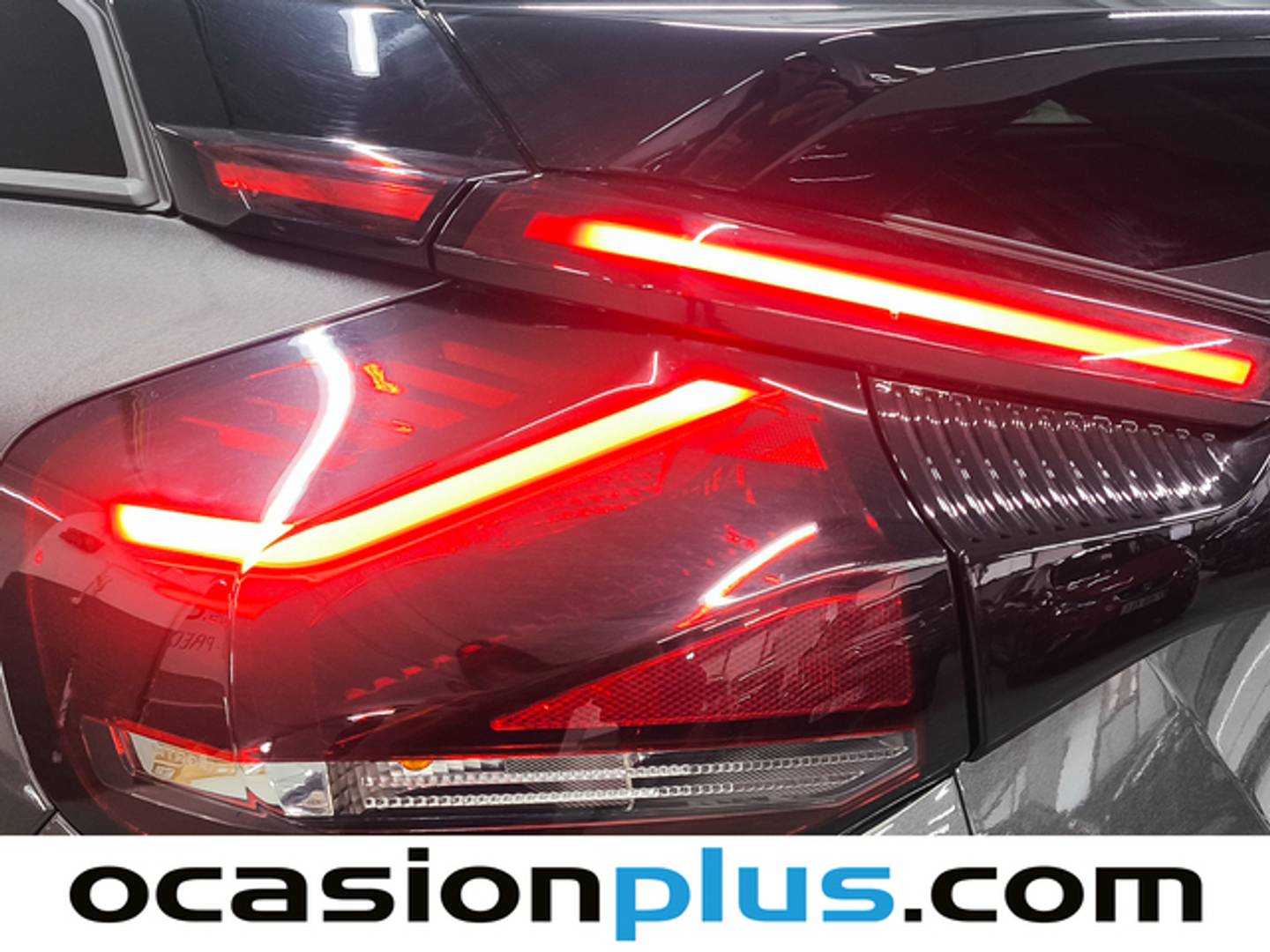 Foto Citroën C4 Citroen C4 BlueHDi 130 S&S Shine EAT8 (130 CV)