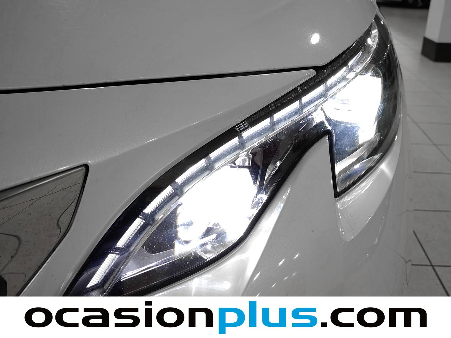 Foto Peugeot 5008 Peugeot 5008 BlueHDI 120 S&S GT Line (120 CV) 7 Plazas