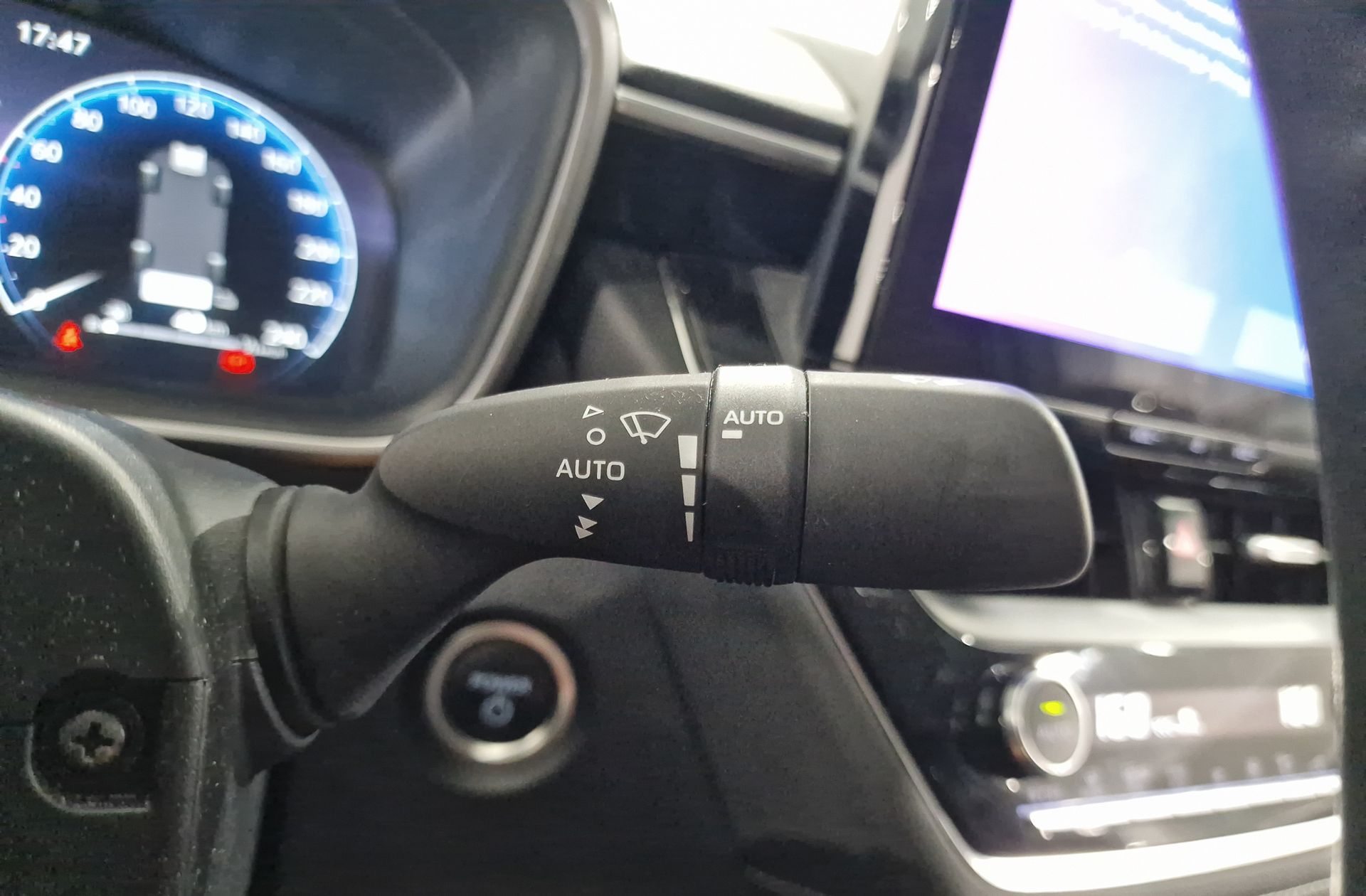 Toyota Corolla 140H Style - foto 31