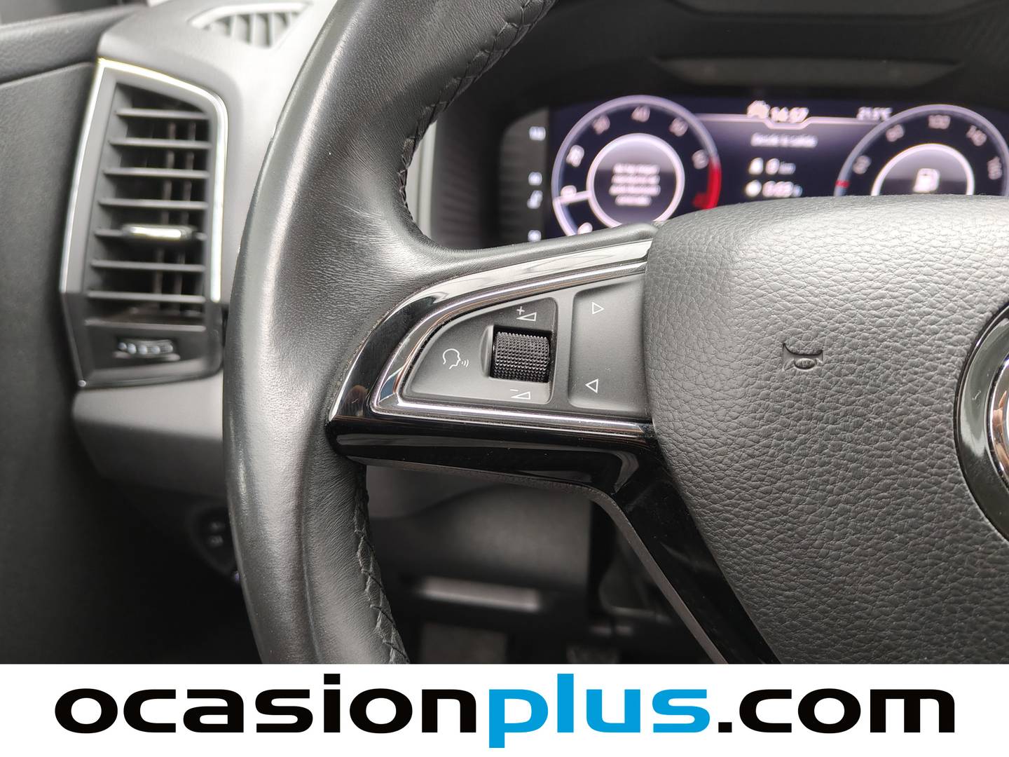 Foto Skoda Karoq Skoda Karoq 1.5 TSI ACT Ambition (150 CV)