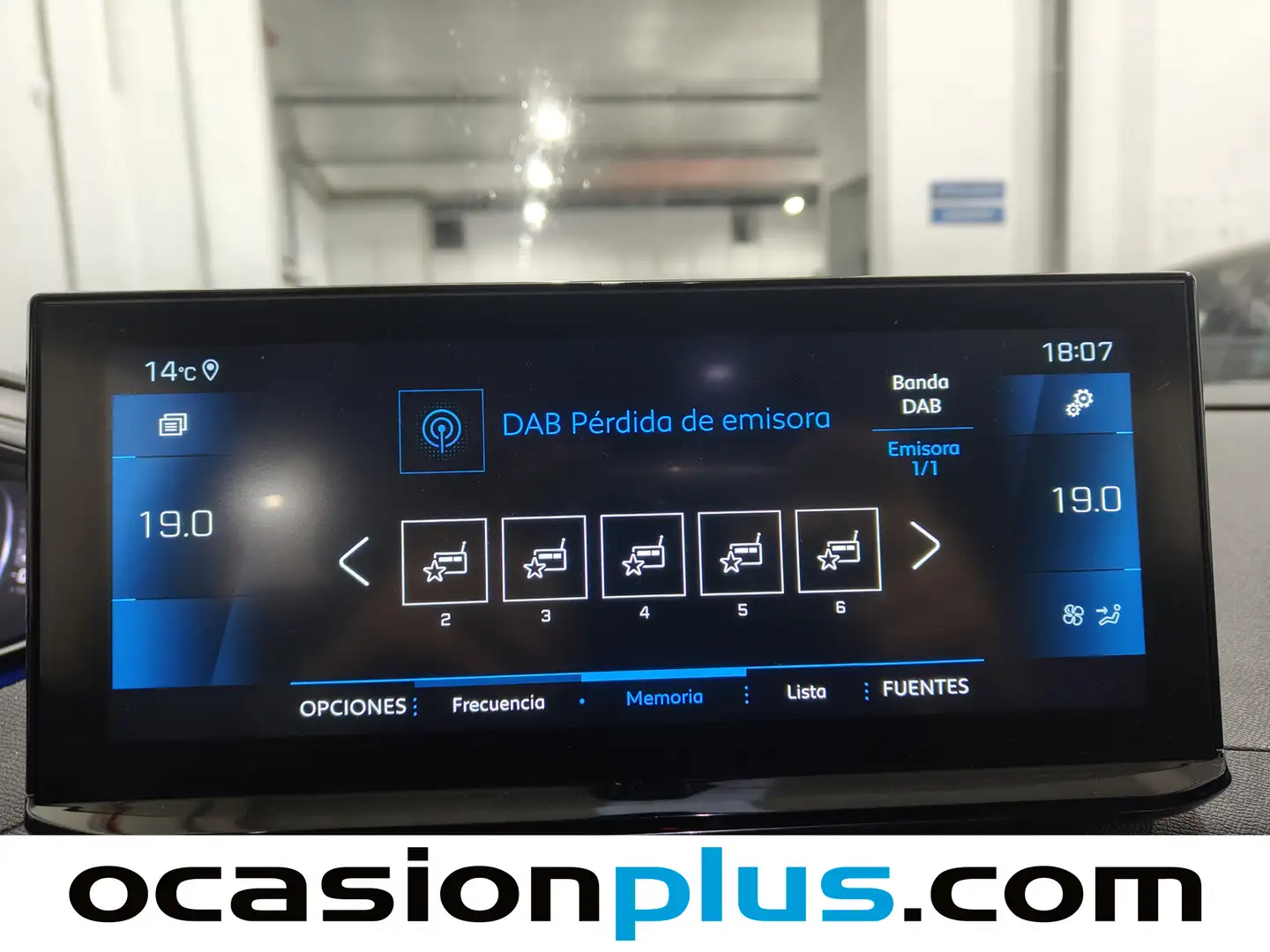 Foto Peugeot 5008 Peugeot 5008 PureTech 130 S&S Allure Pack EAT8 (130 CV)