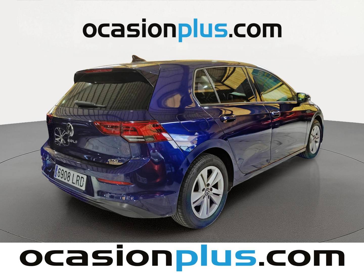 Foto trasera Volkswagen Golf Volkswagen Golf Life 1.0 eTSI (110 CV) DSG derecha