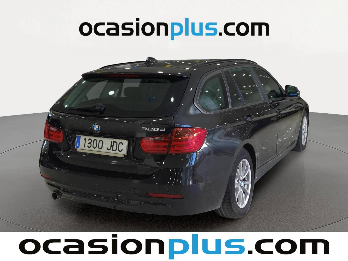 Foto trasera BMW Serie 3 BMW Serie 3 320d Touring (184 CV) derecha