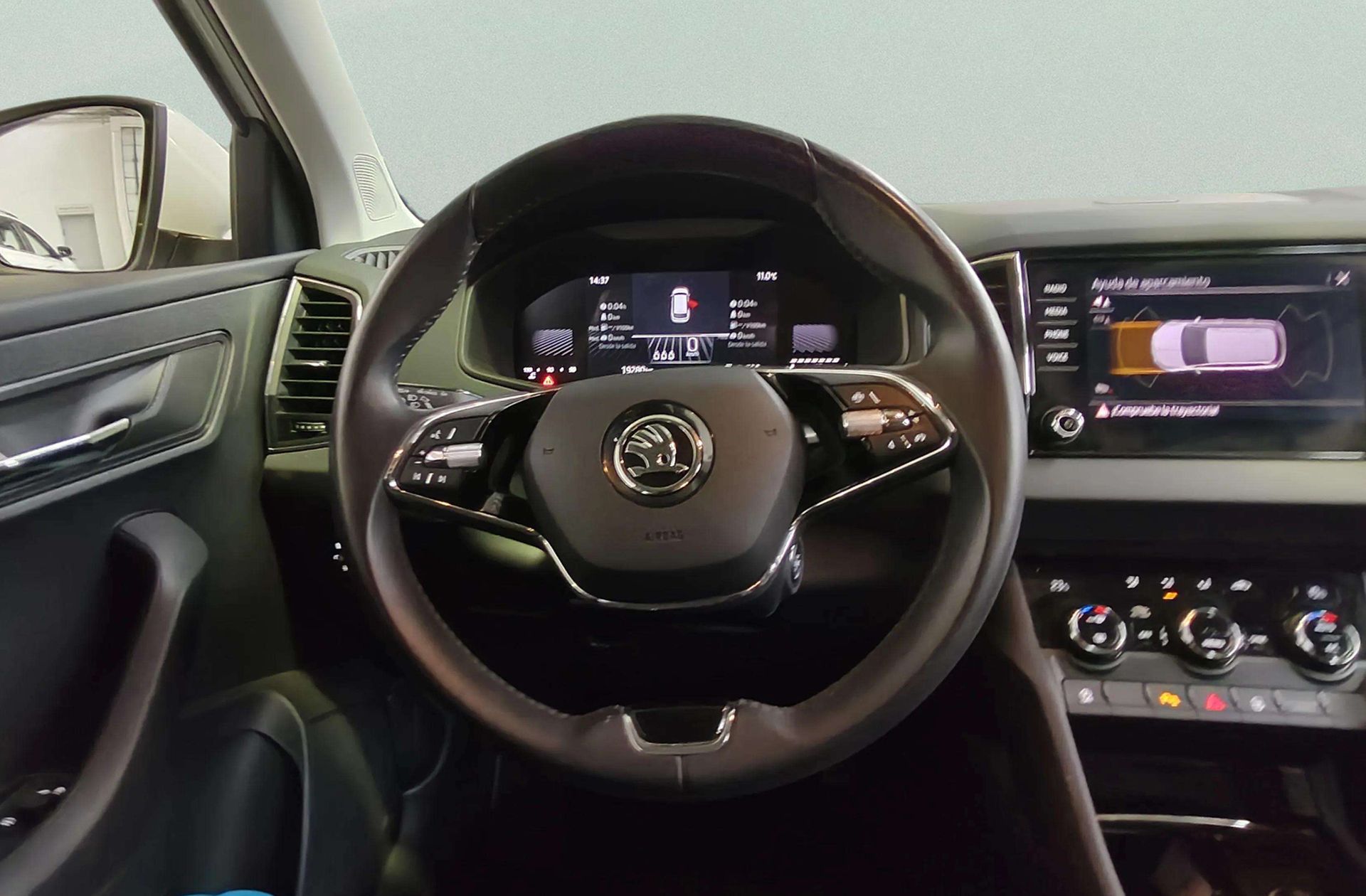 Škoda Karoq 2.0 TDI Selection - foto 19
