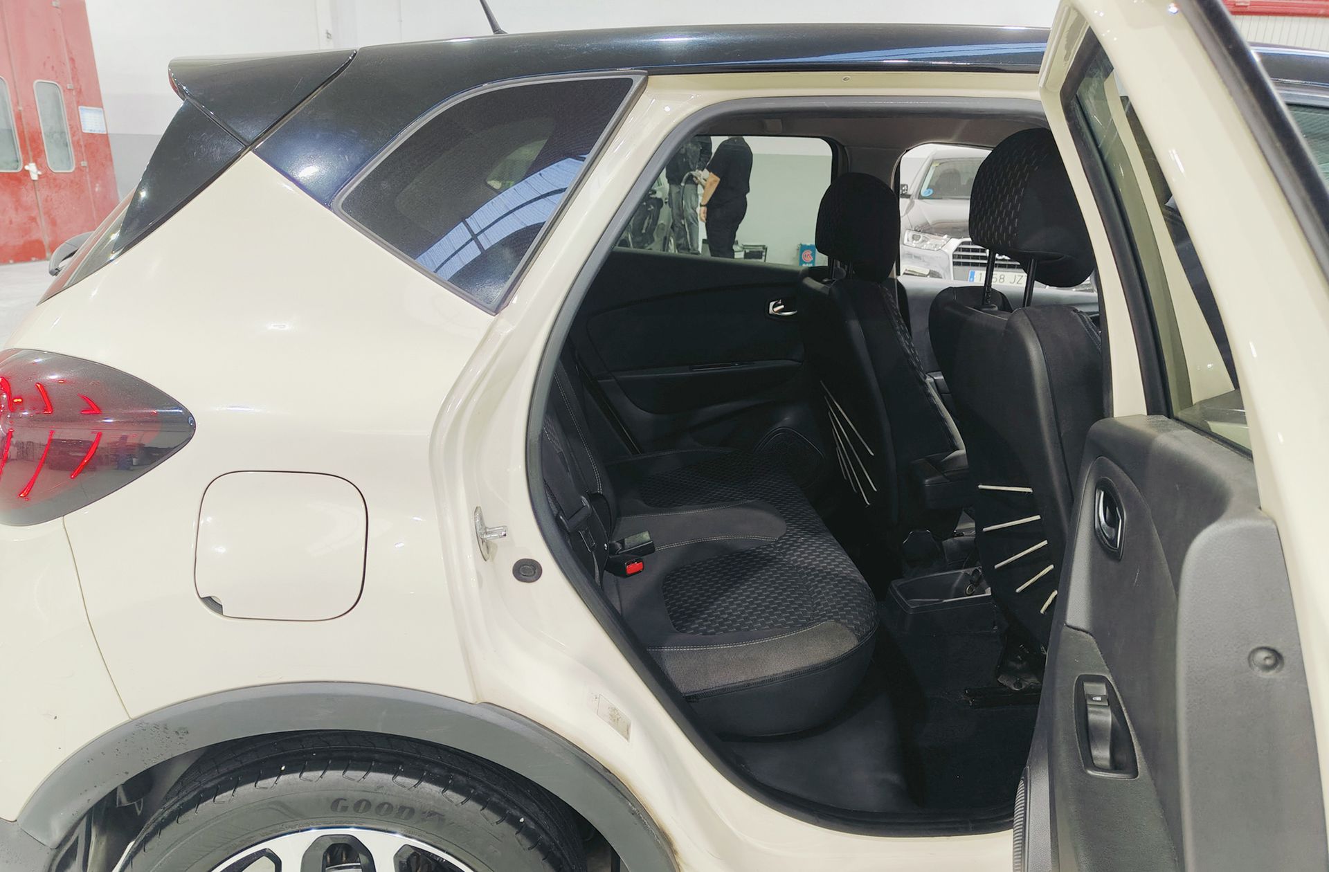 Renault Captur Zen Energy dCi eco2 - foto 17