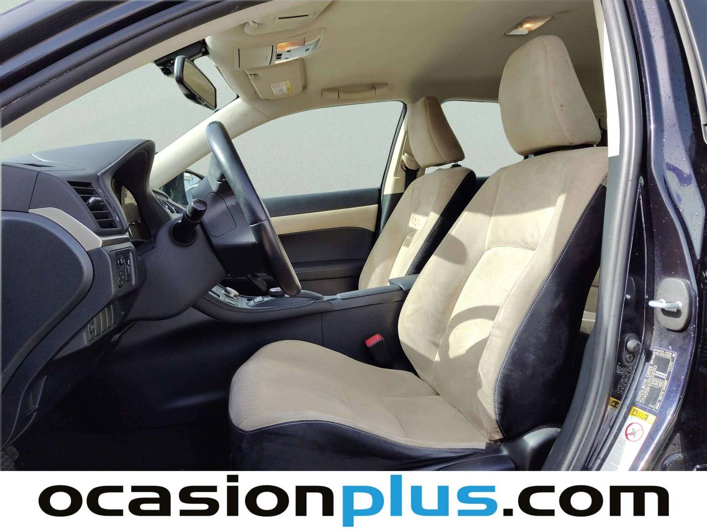 Foto asientos delanteros Lexus CT Lexus CT 200h Executive + Navibox (136 CV)