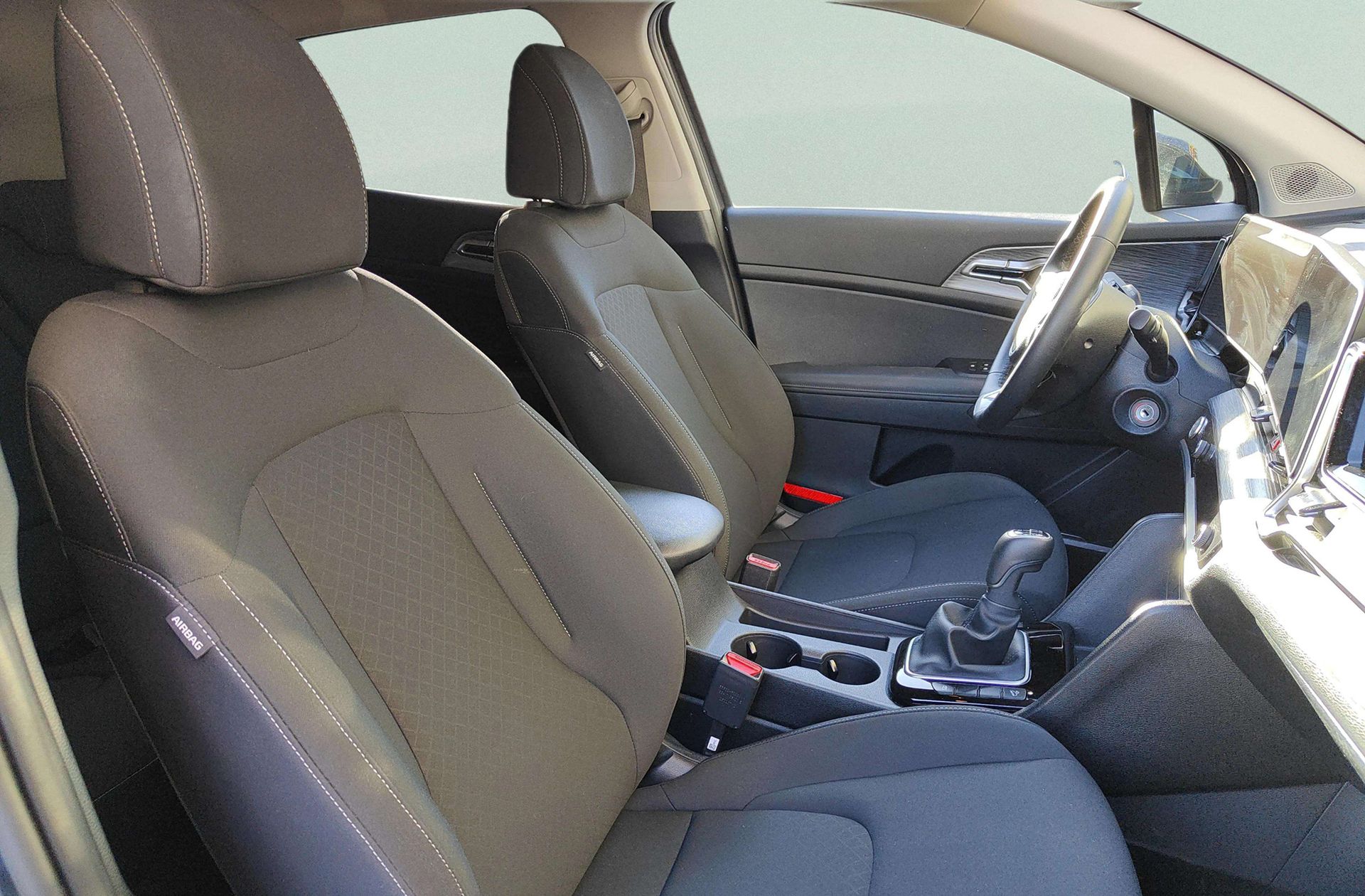 Kia Sportage 1.6 T-GDi Concept 4x2 - foto 19