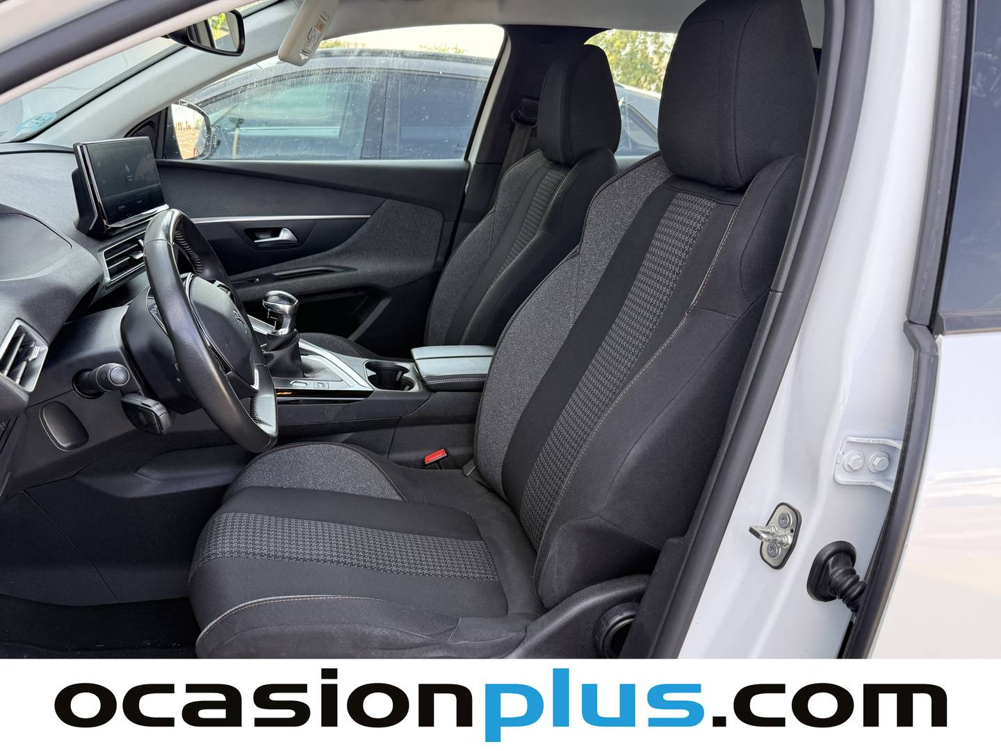 Foto asientos delanteros Peugeot 3008 Peugeot 3008 BlueHDi 130 S&S Active Pack (130 CV)
