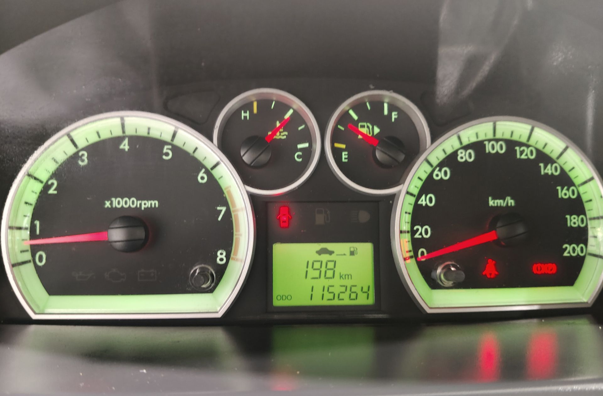 Chevrolet Aveo Sedán 1.4 16v LT - foto 17