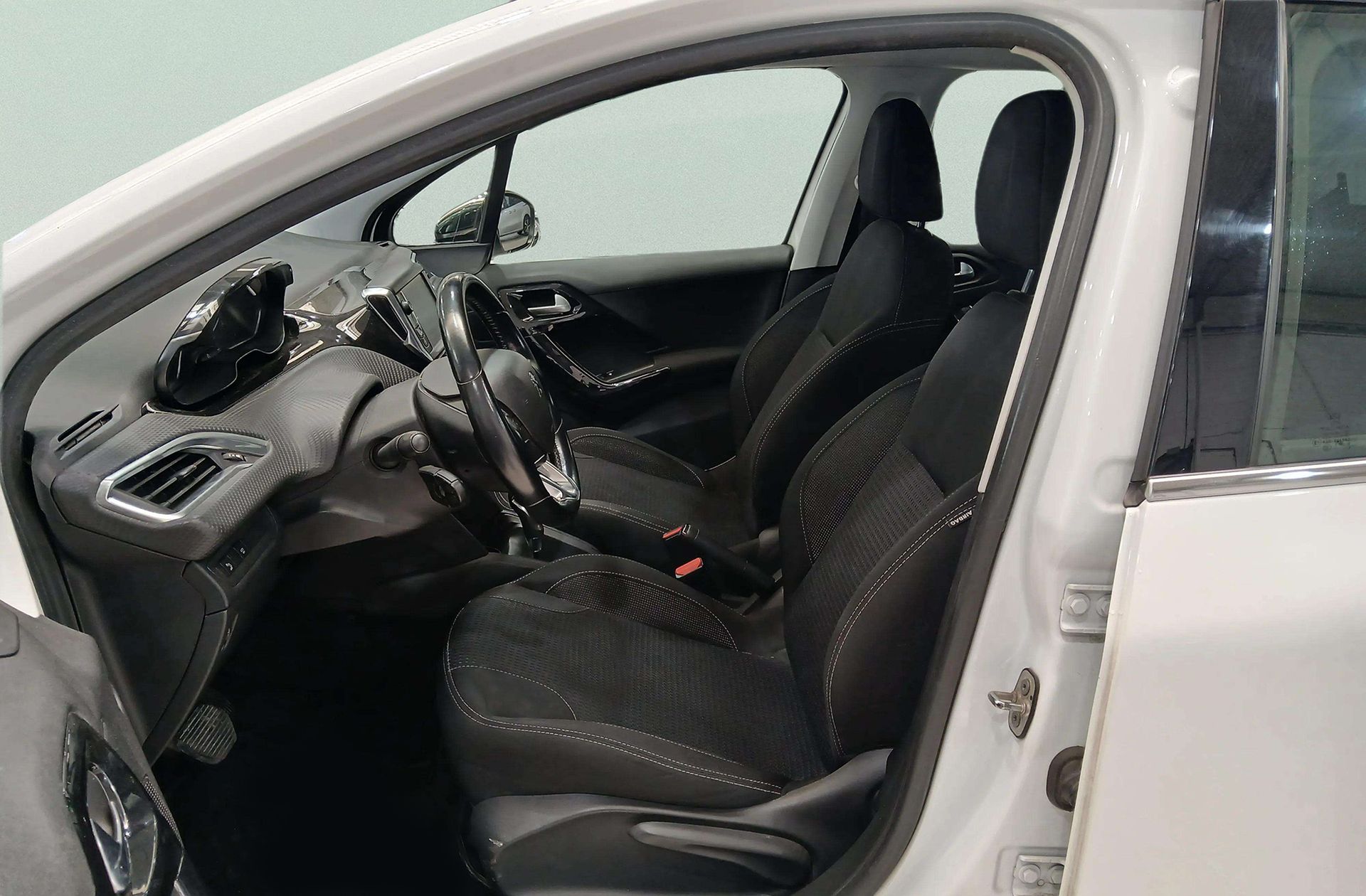 Peugeot 208 PureTech 110 Allure EAT6 - foto 10