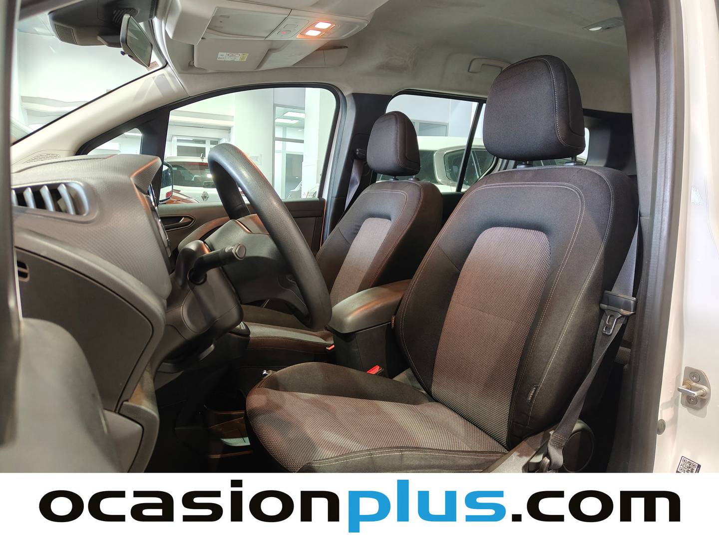 Foto asientos delanteros Mercedes Citan Mercedes Citan Combi 110 CDI Tourer Base Largo (95 CV)