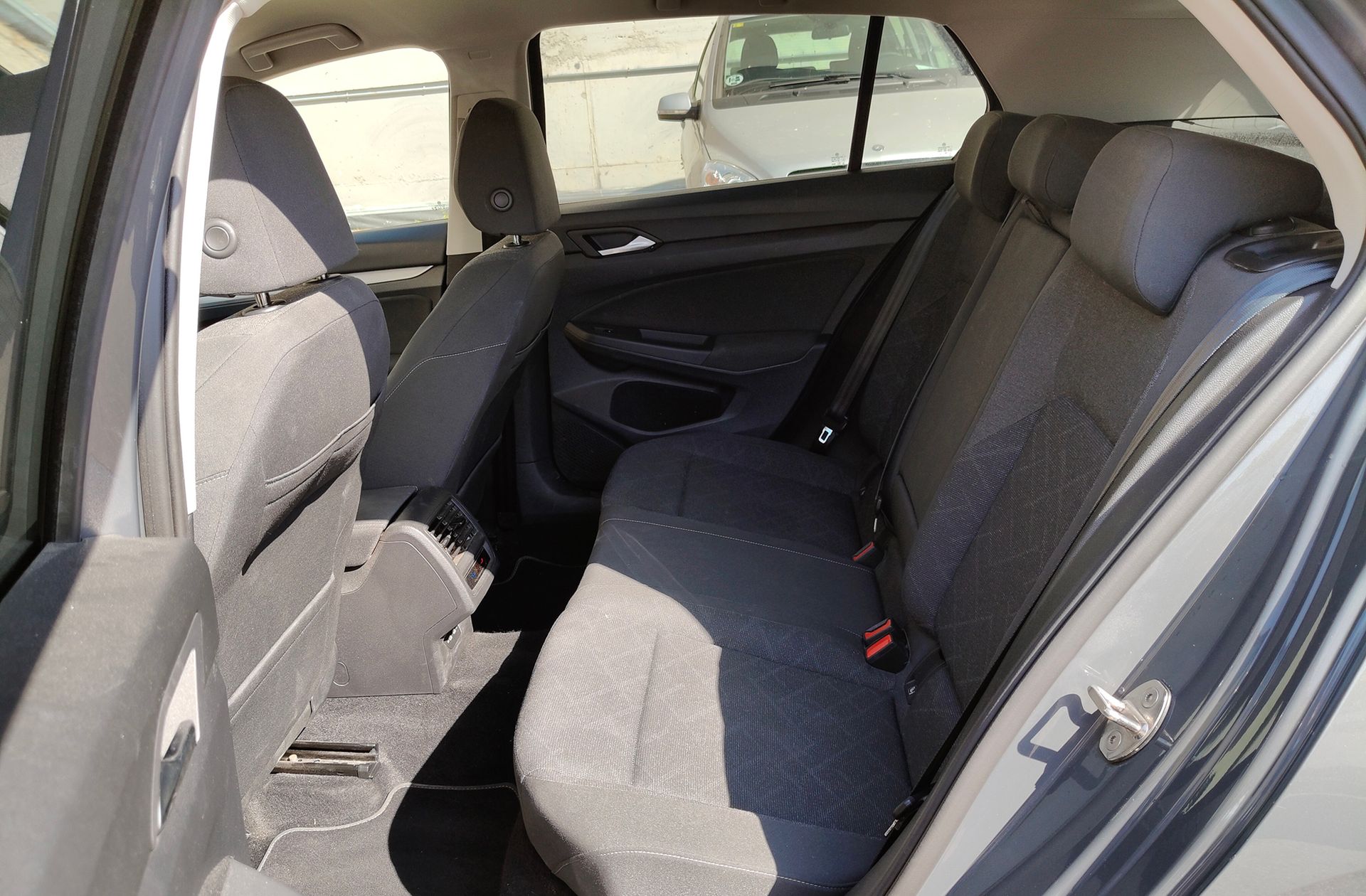 Volkswagen Golf Life 2.0 TDI DSG - foto 11