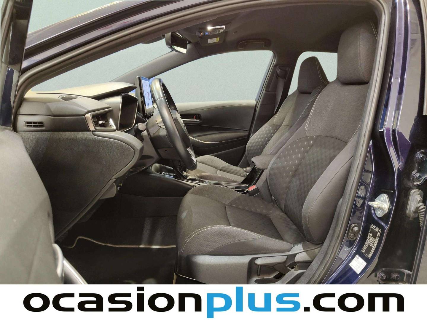 Foto asientos delanteros Toyota Corolla Toyota Corolla 140H Active Plus Touring Sport (140 CV)