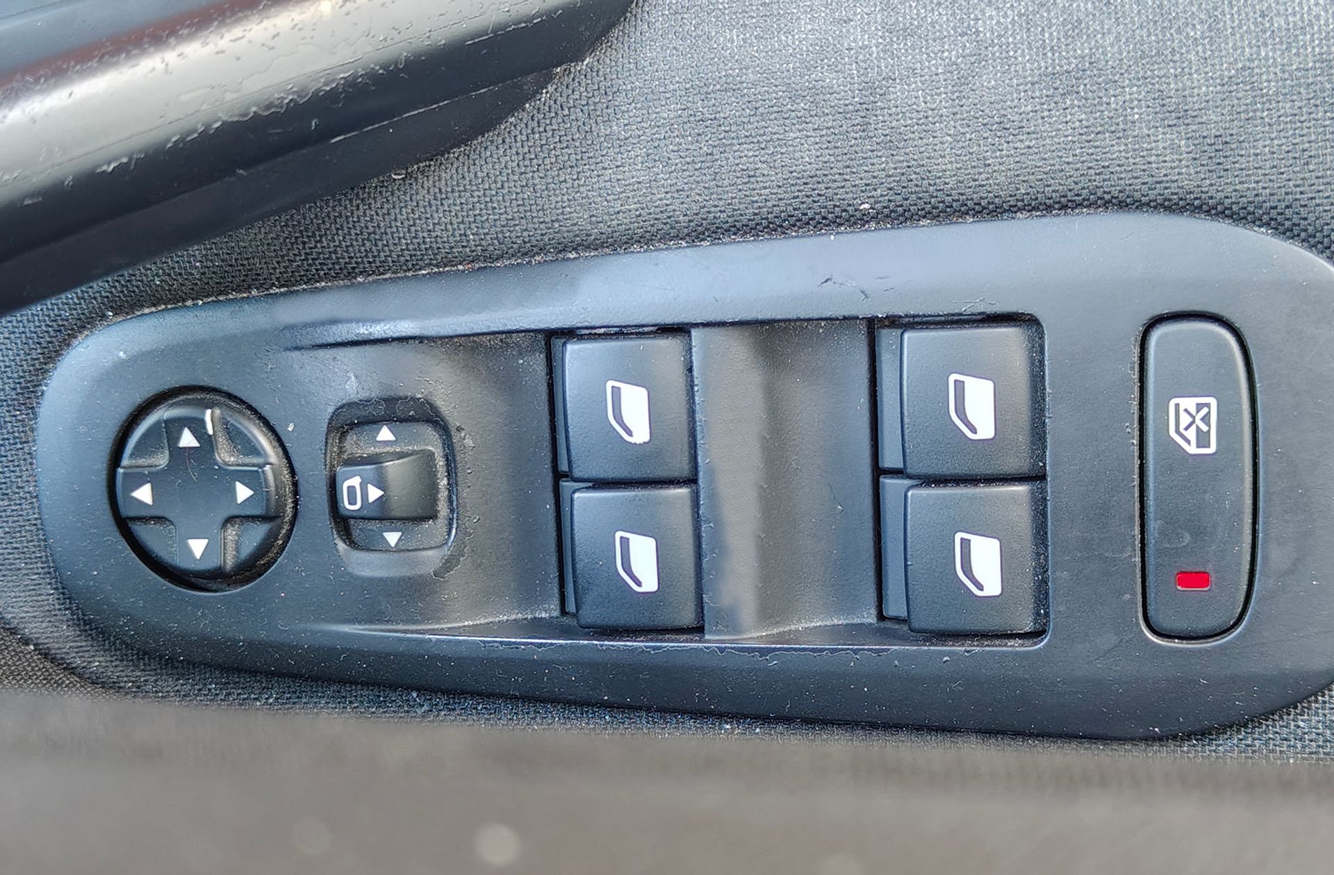 Peugeot 308 SW BlueHDi 120 Allure - foto 37