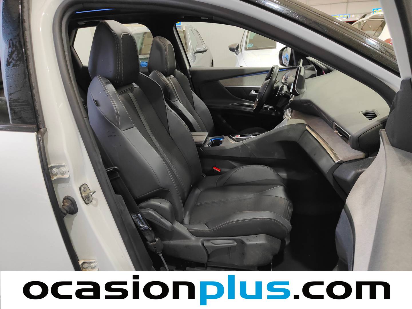 Foto Peugeot 3008 Peugeot 3008 PureTech 130 S&S GT EAT8 (130 CV)