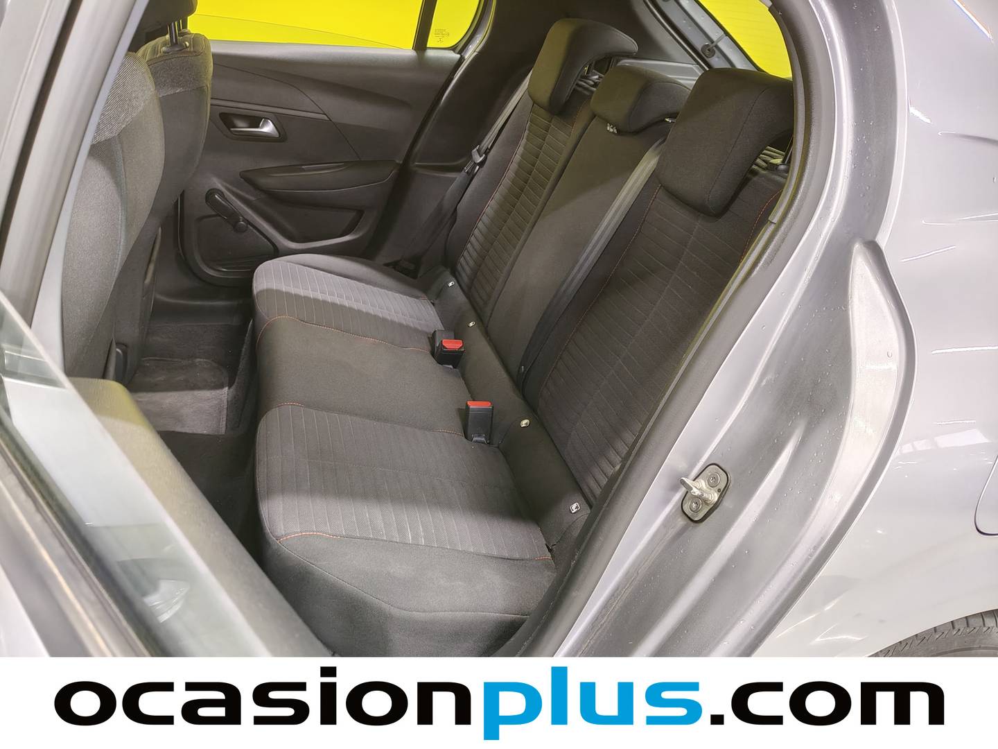 Foto asientos traseros Peugeot 208 Peugeot 208 BlueHDi 100 Active (100 CV)