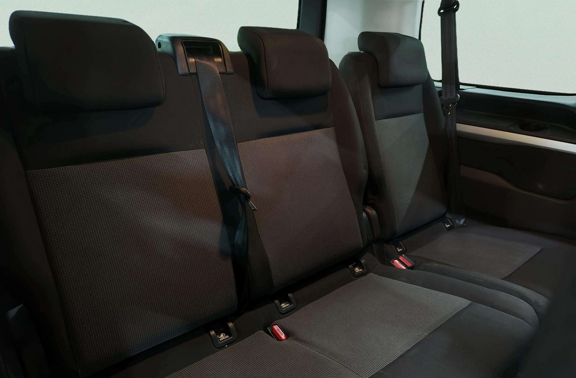 Peugeot Traveller 2.0 BlueHDi Business Standard 8 plazas - foto 16