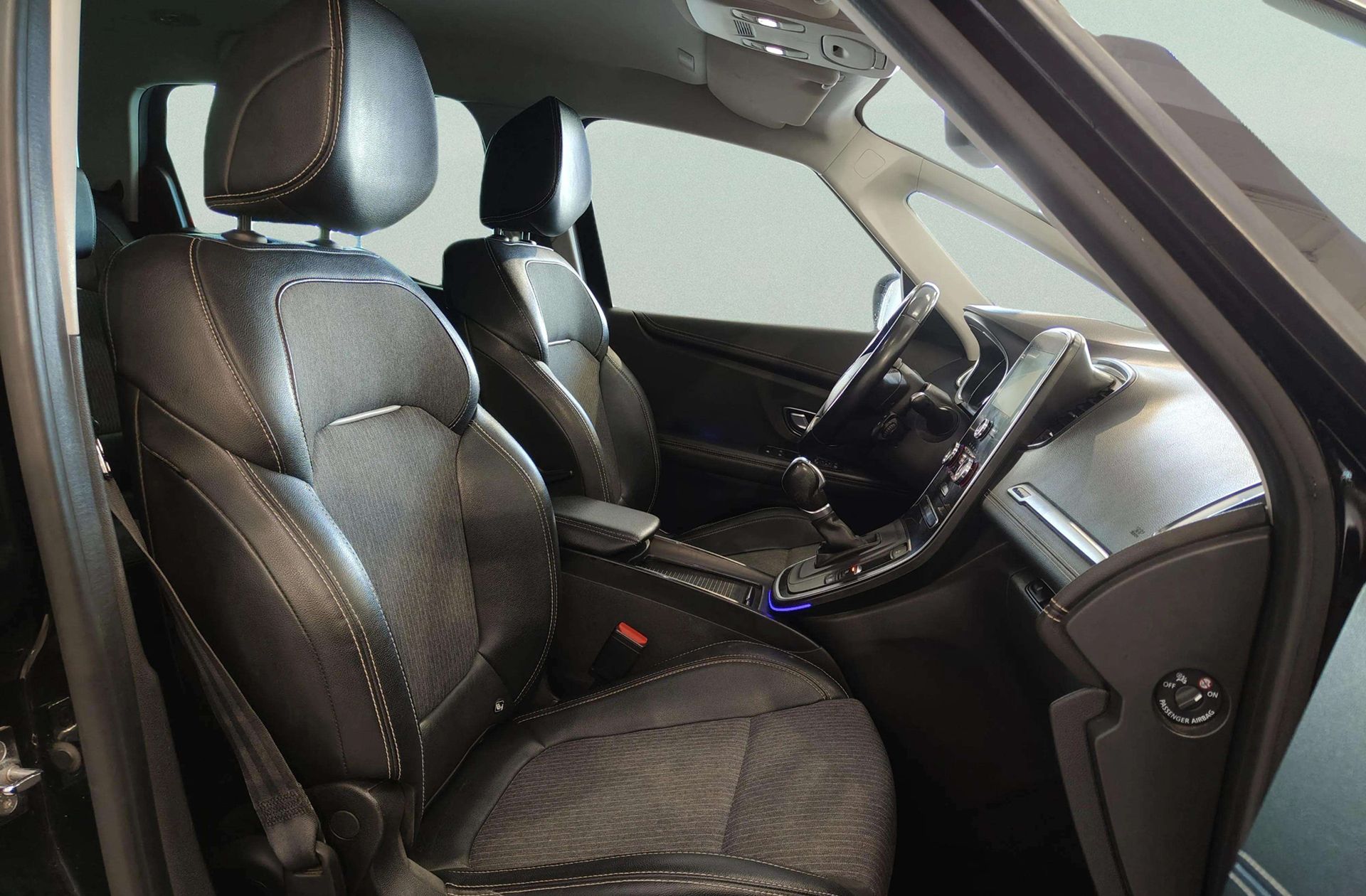 Renault Grand Scénic Zen Energy TCe EDC - foto 18