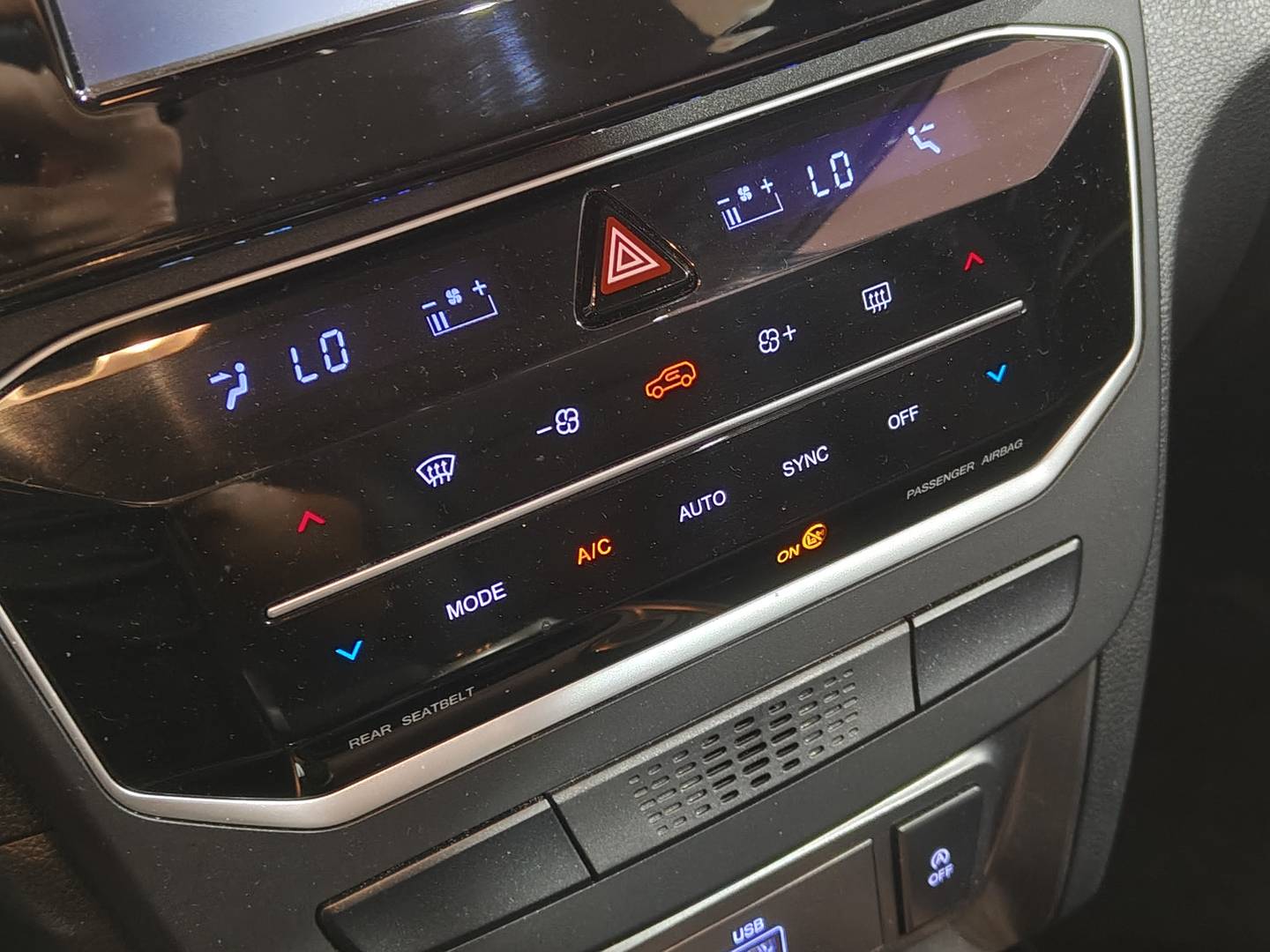 Foto SsangYong Tivoli Ssangyong Tivoli G15T LP Urban Plus (135 CV)