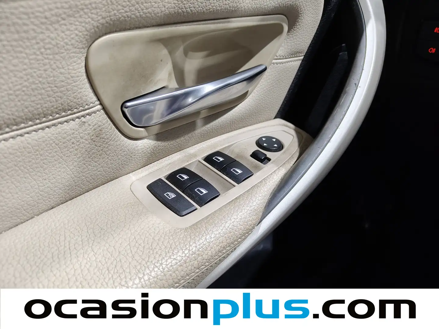 Foto BMW Serie 3 BMW Serie 3 318d Touring  (143 CV)