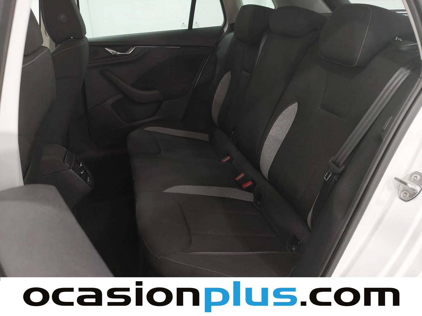 Foto asientos traseros Skoda Kamiq Skoda Kamiq 1.0 TSI Selection (115 CV)