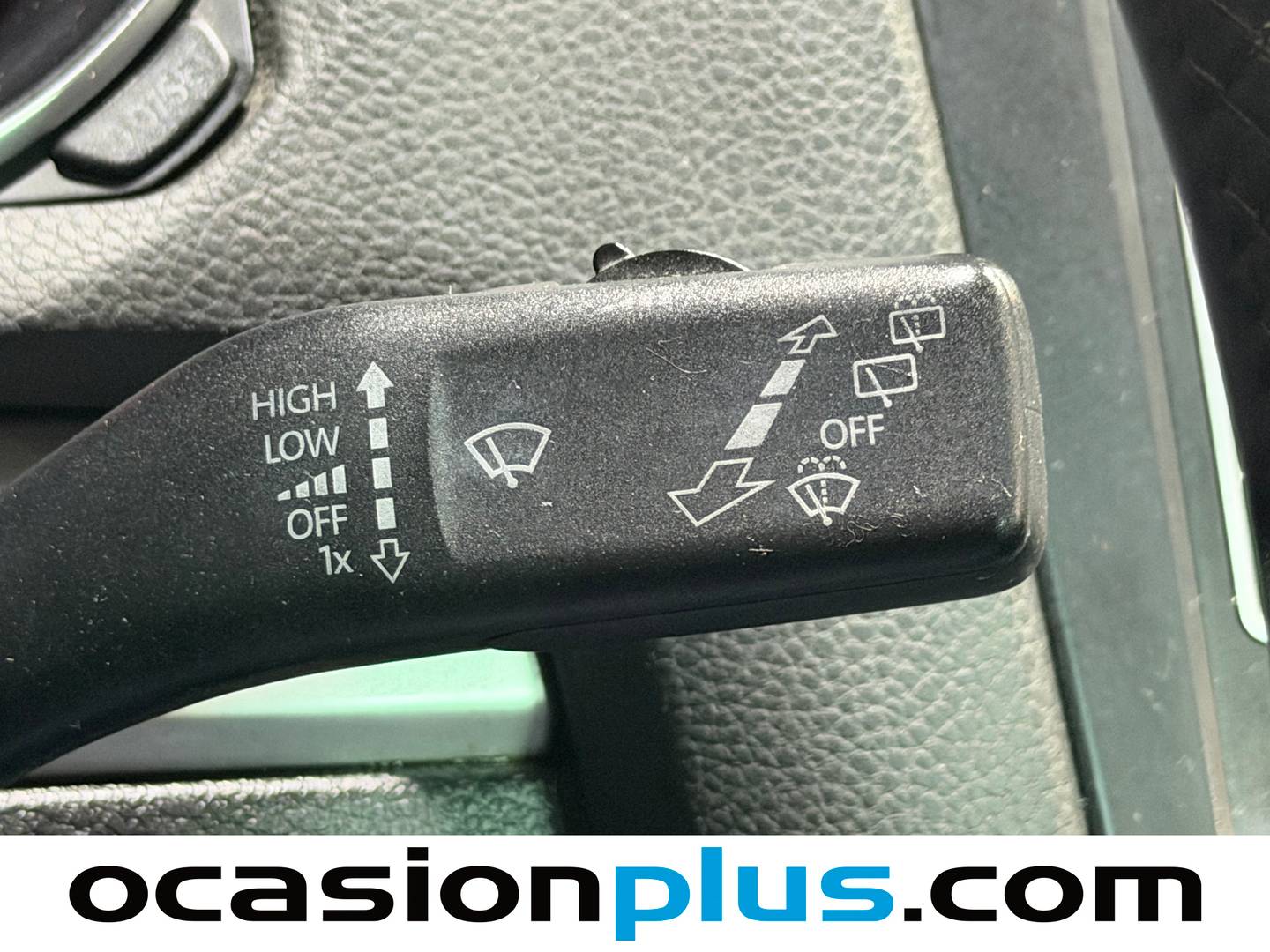 Foto Volkswagen Golf Volkswagen Golf Sport 1.6 TDI DPF 77 kW (105 CV)