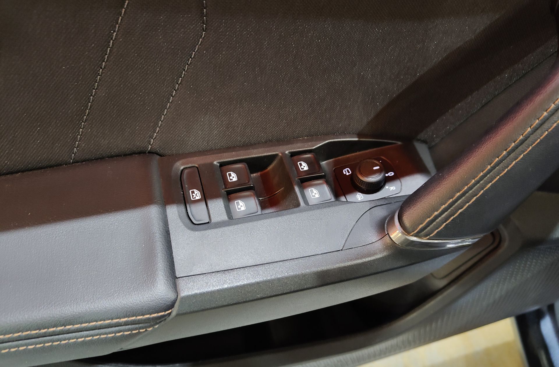Cupra León 1.5 TSI e-Hybrid DSG - foto 37