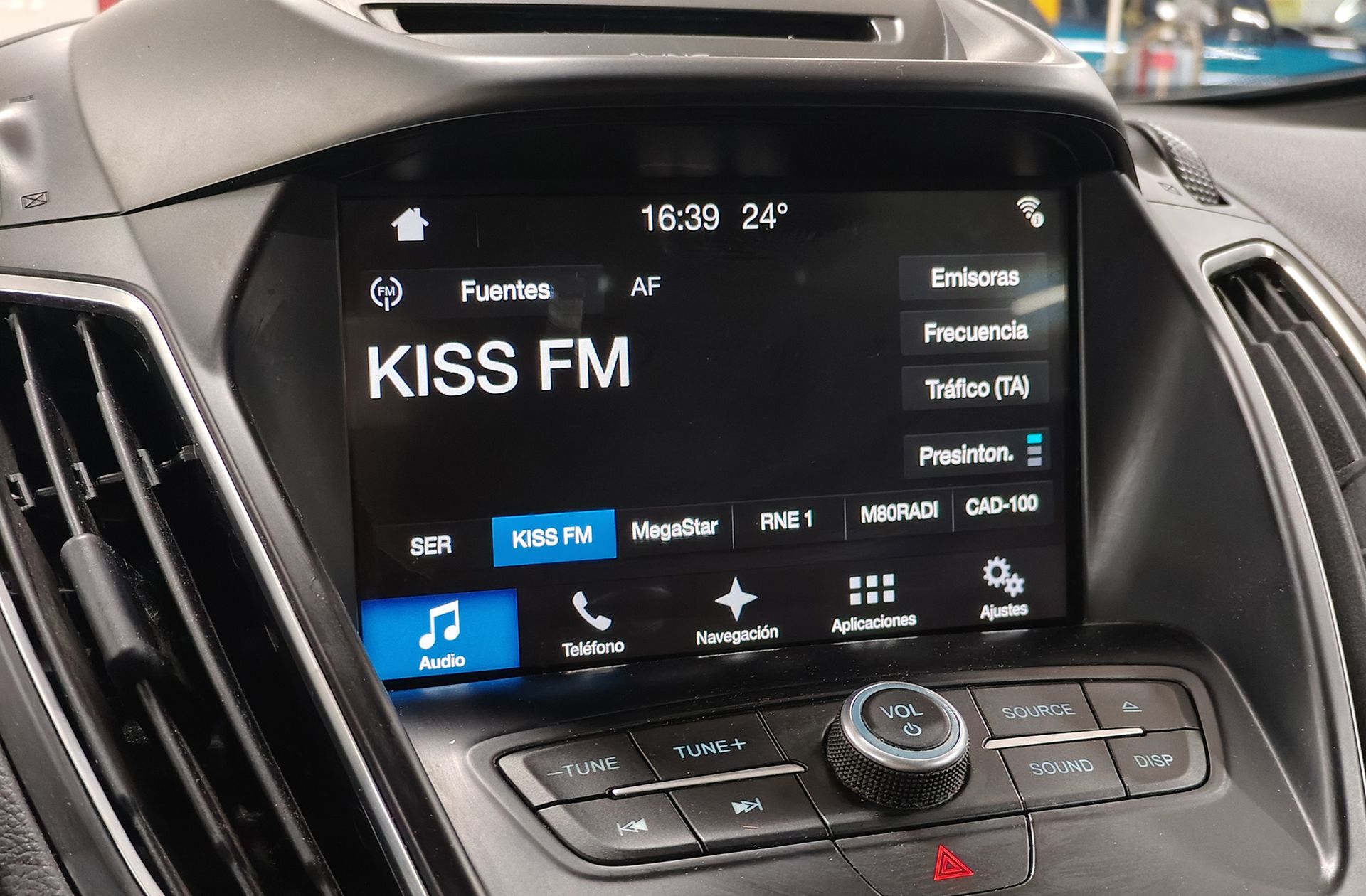 Ford C-Max 1.0 EcoBoost Trend+ - foto 32