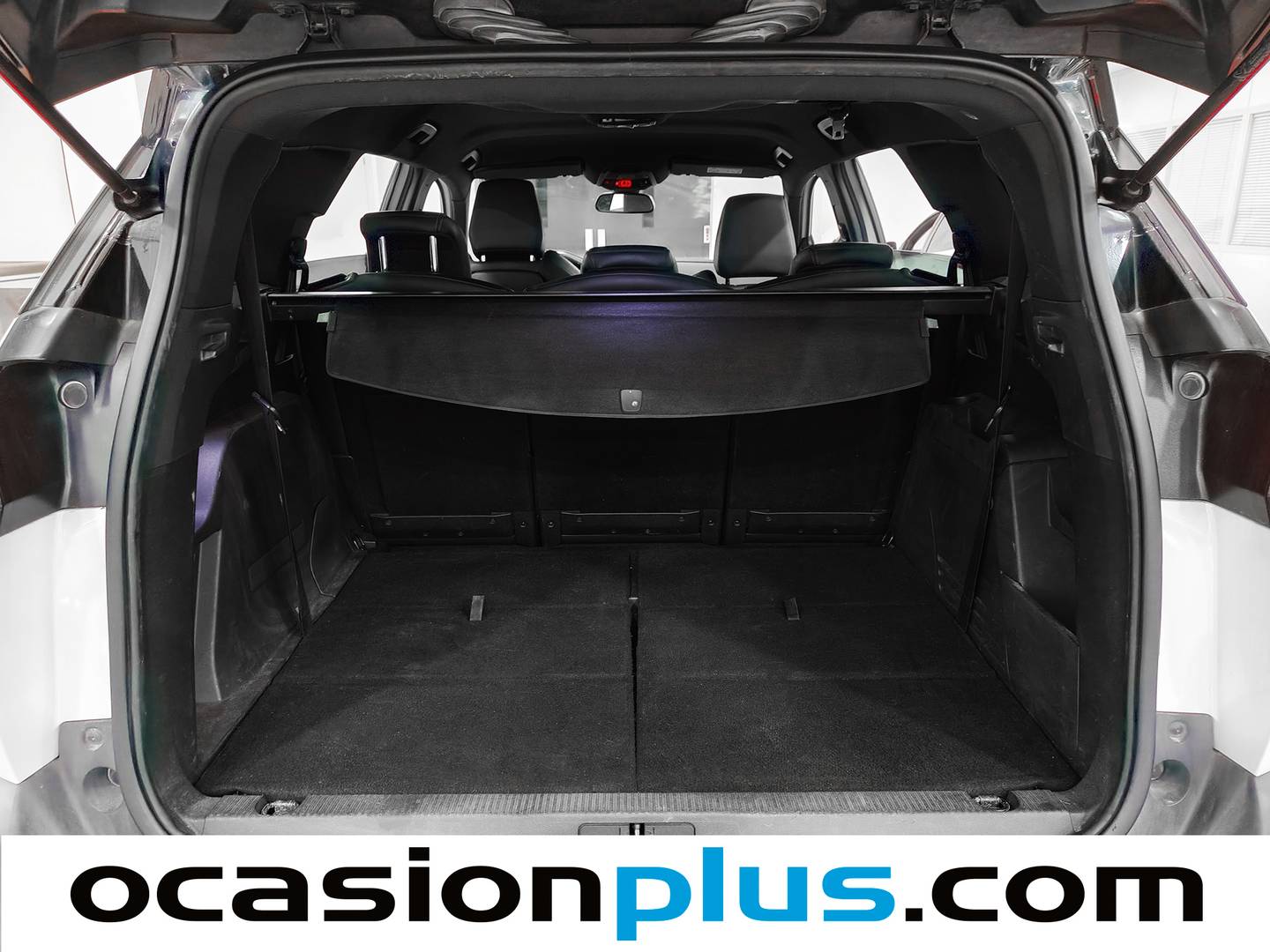 Foto Peugeot 5008 Peugeot 5008 BlueHDI 120 S&S GT Line (120 CV) 7 Plazas