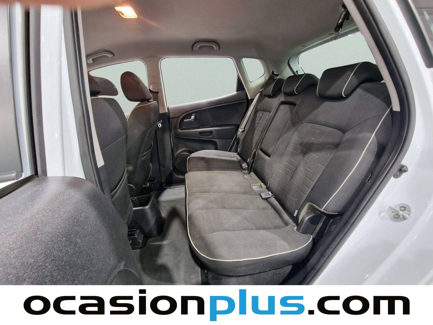 Foto asientos traseros KIA Venga KIA Venga 1.6 CRDi VGT Drive (128 CV)