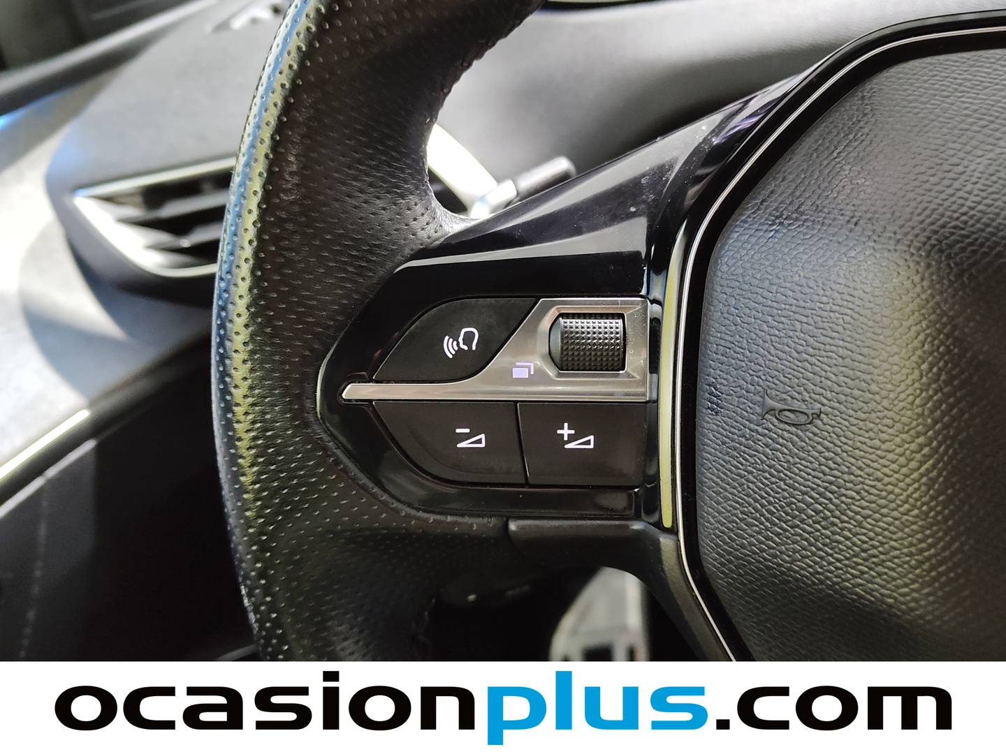 Foto Peugeot 3008 Peugeot 3008 PureTech 130 S&S GT EAT8 (130 CV)